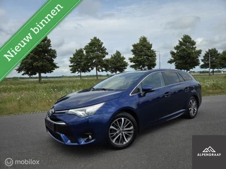 Hoofdafbeelding Toyota Avensis Toyota Avensis Touring Sports Pano 1.8 VVT-i Executive Dealeronderhouden Pano|Camera|Stoelverwarming|Navi|