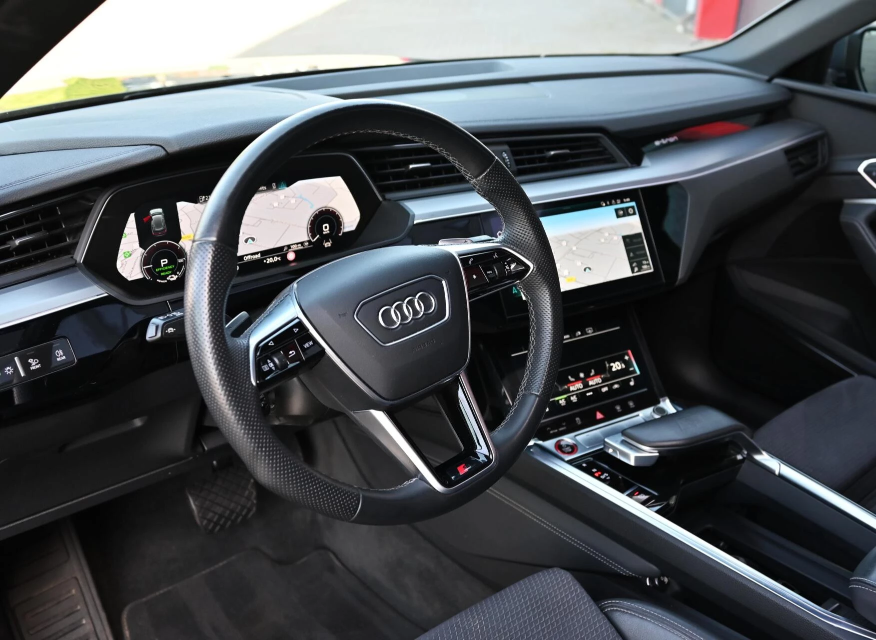 Hoofdafbeelding Audi e-tron