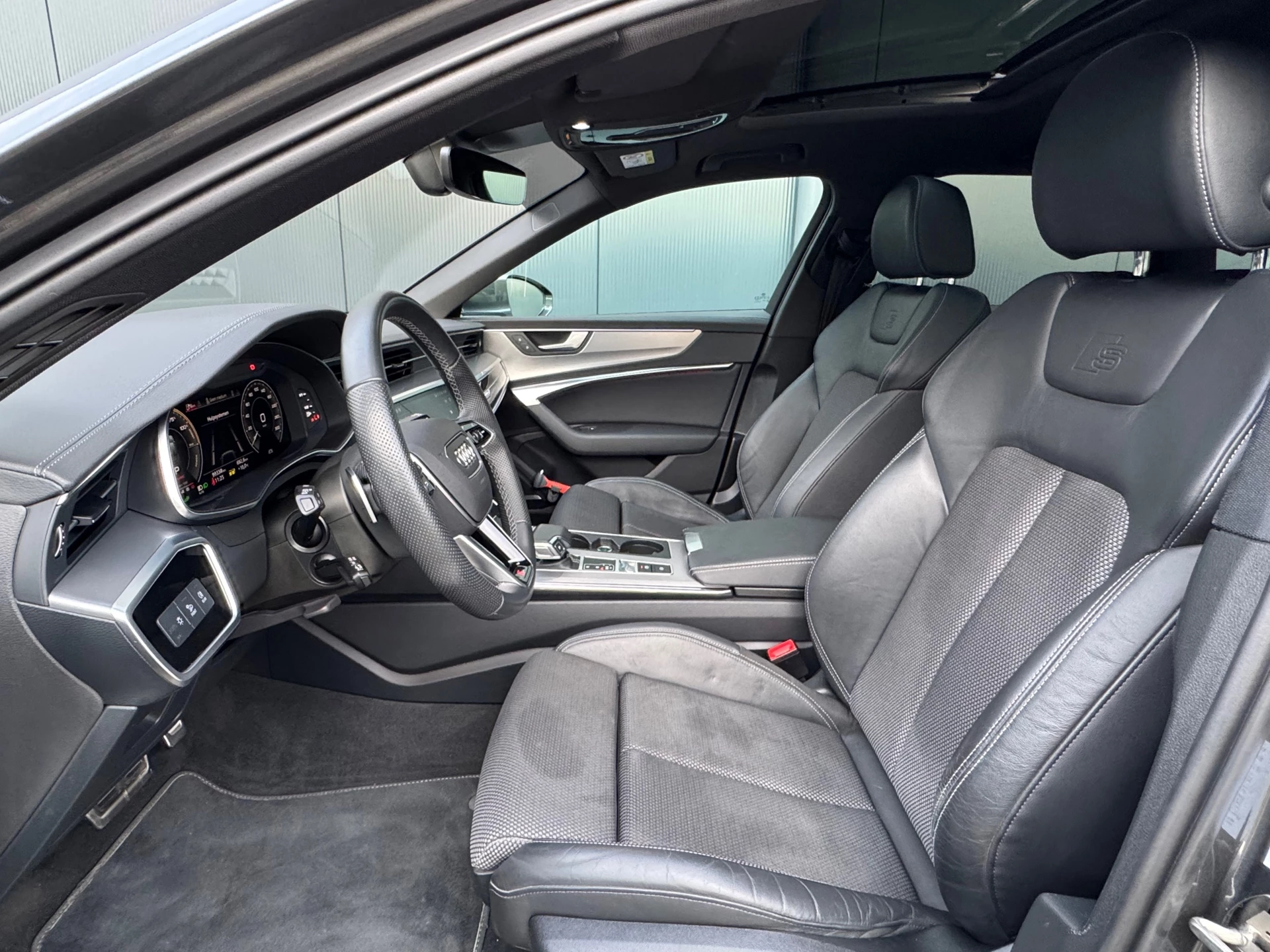 Hoofdafbeelding Audi A6