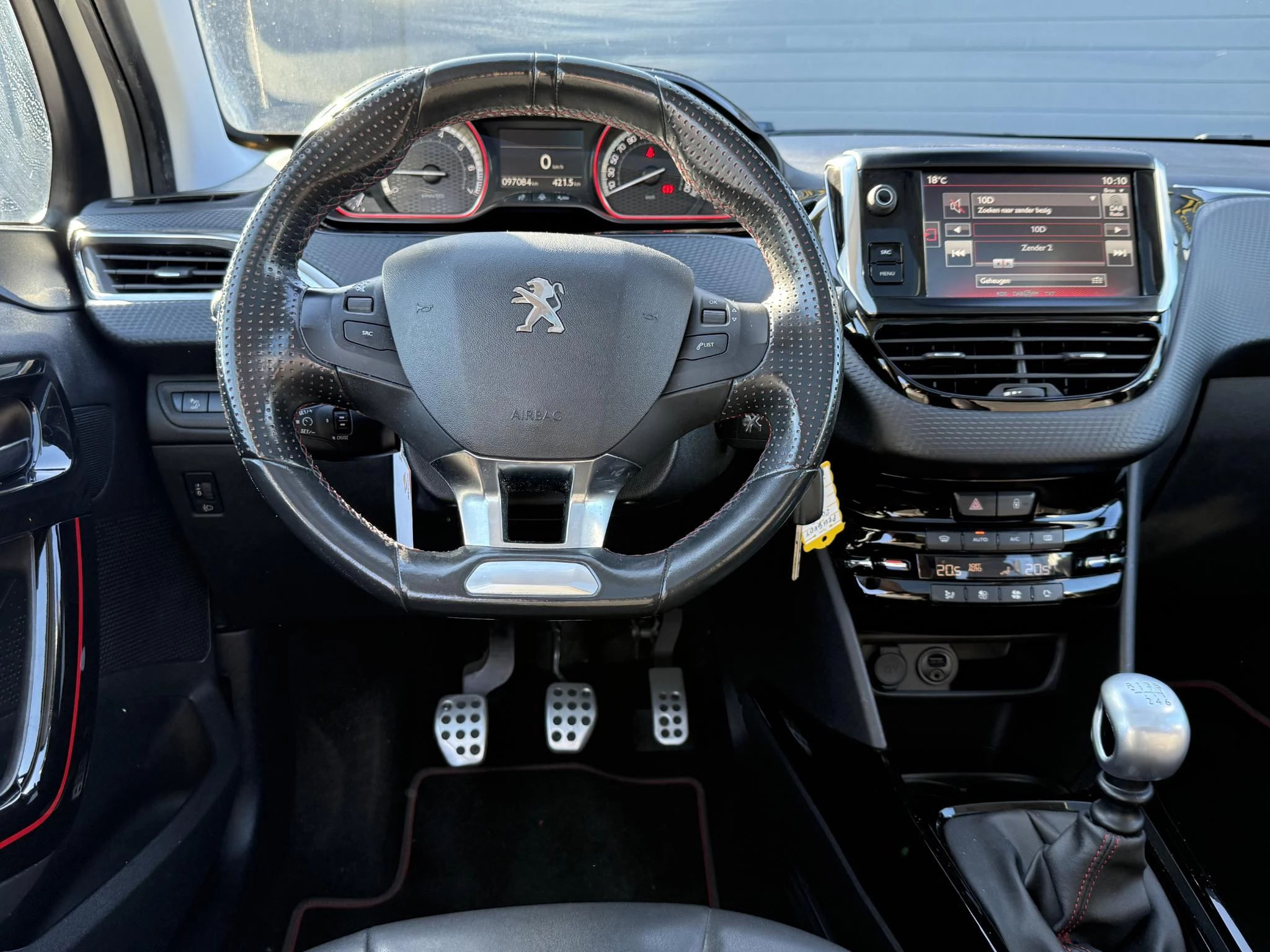 Hoofdafbeelding Peugeot 2008