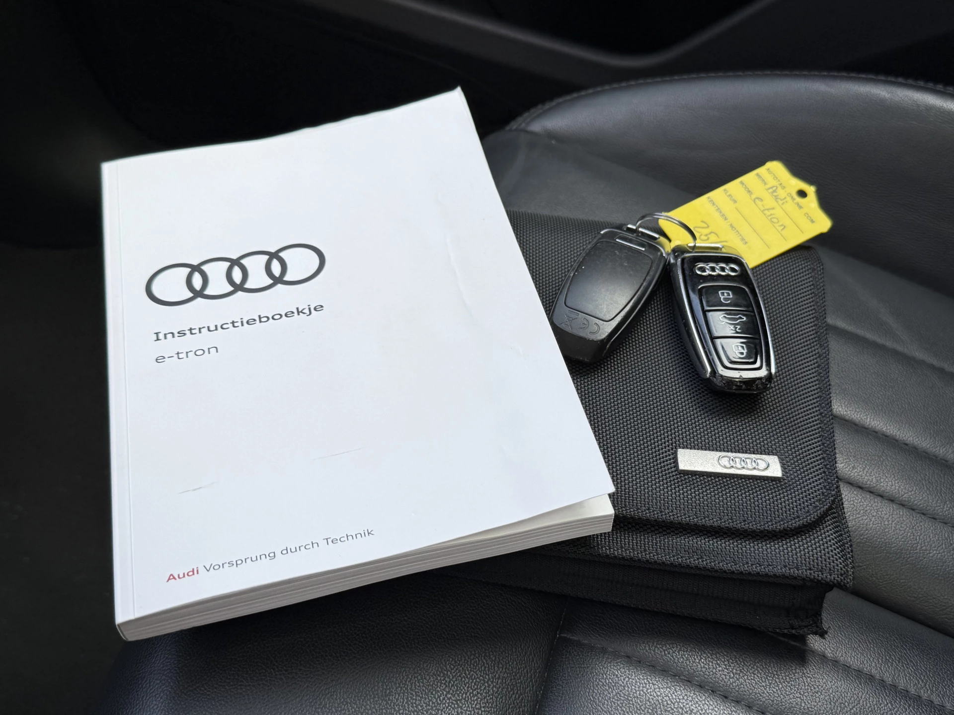 Hoofdafbeelding Audi e-tron
