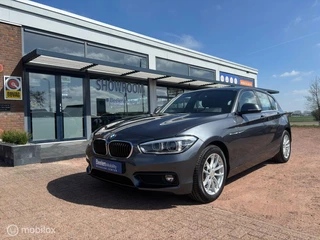 BMW 118i High Executive Navigatie Leder Camera PDC Ned. auto