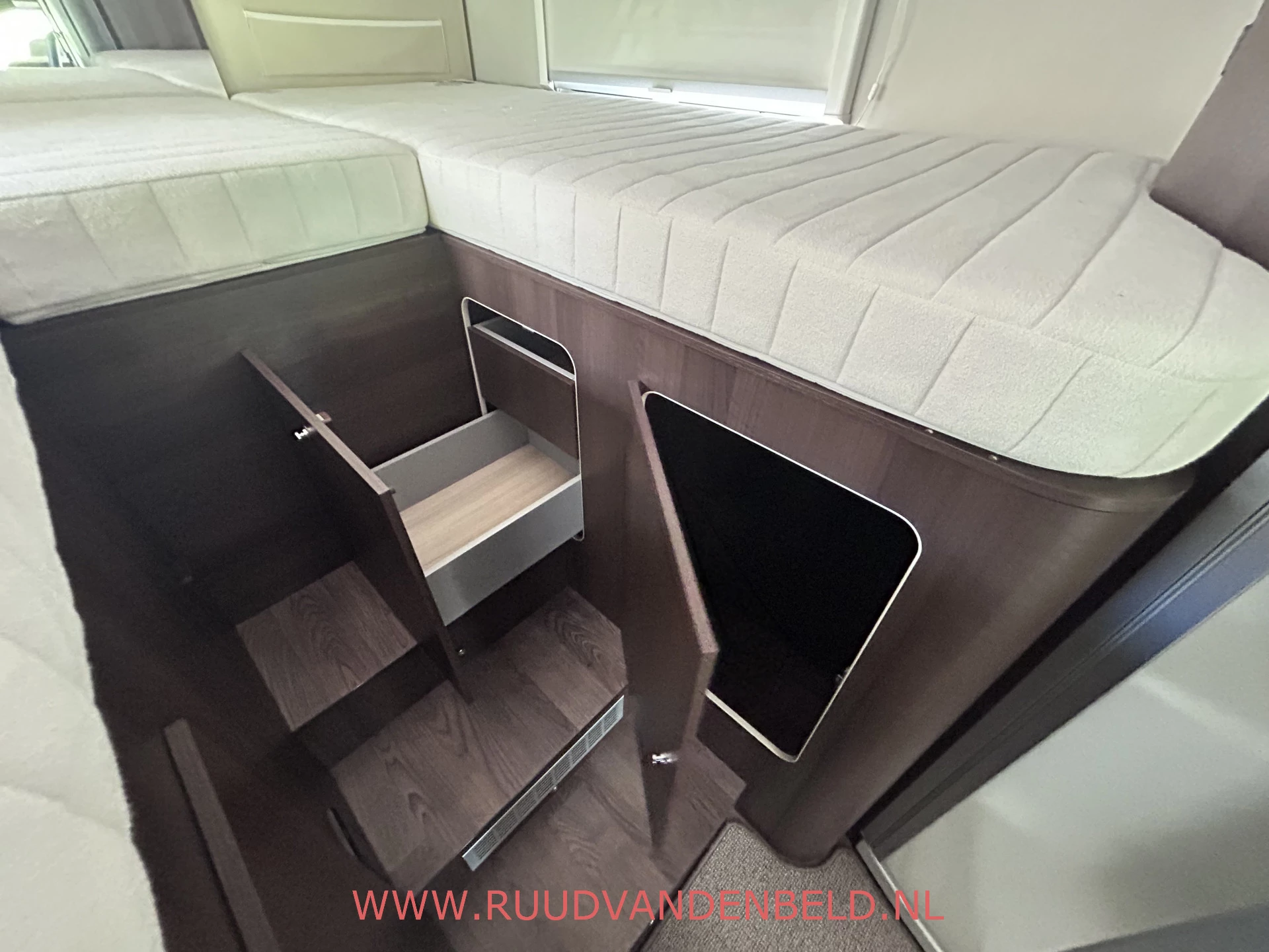 Hoofdafbeelding ROLLER TEAM AUTO-ROLLER 284 TL