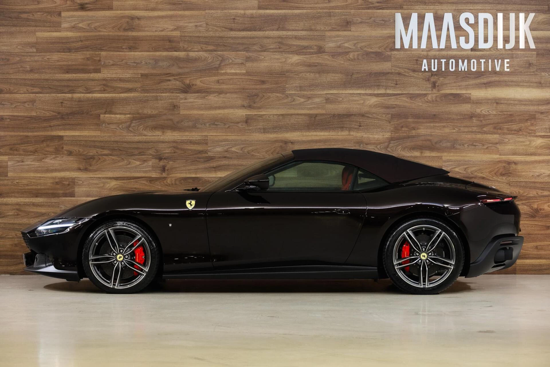 Hoofdafbeelding Ferrari Roma