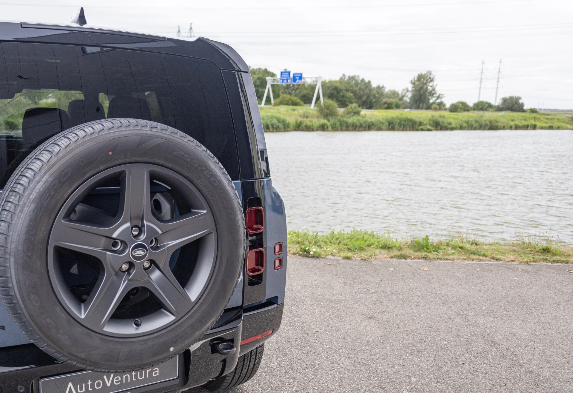 Hoofdafbeelding Land Rover Defender
