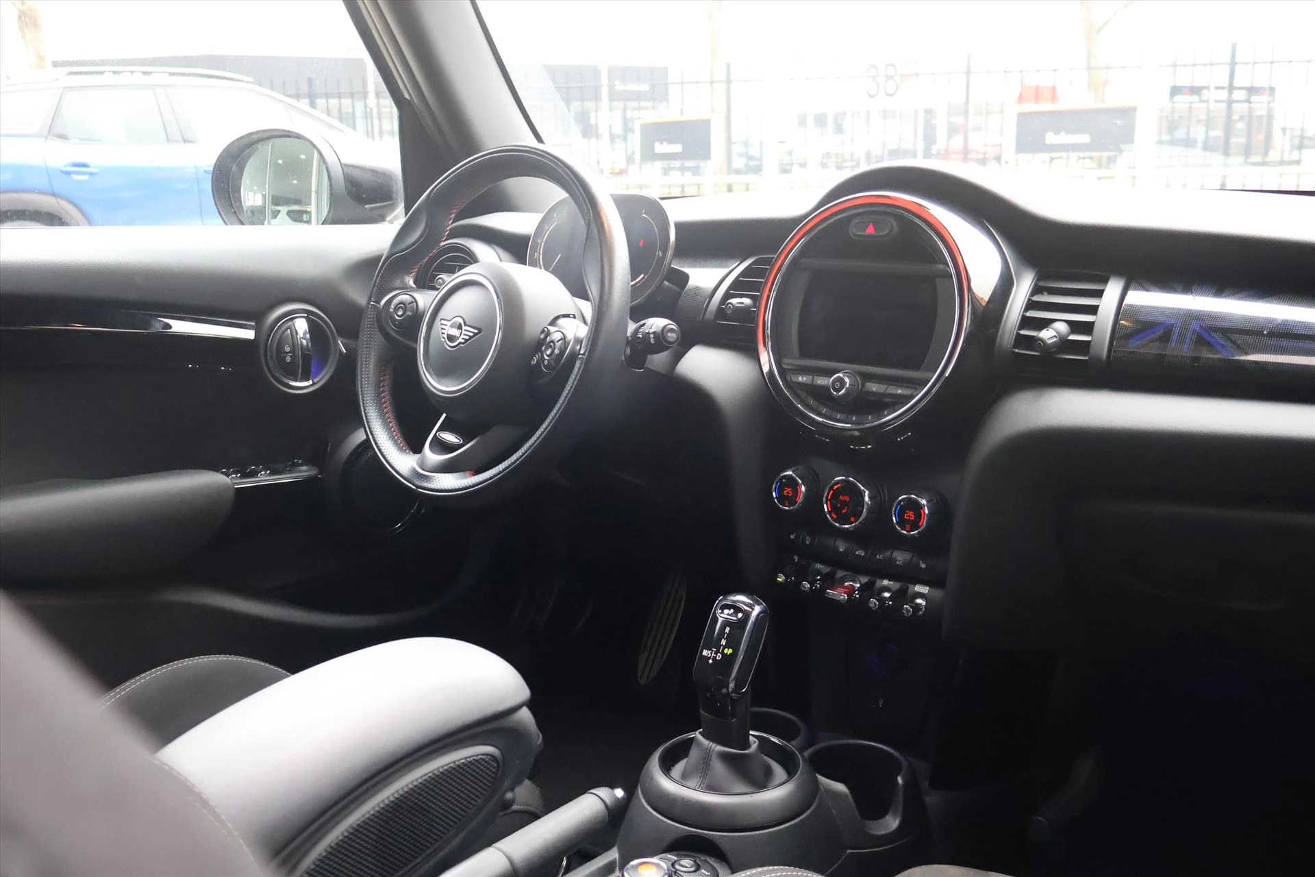 Hoofdafbeelding MINI 5-deurs