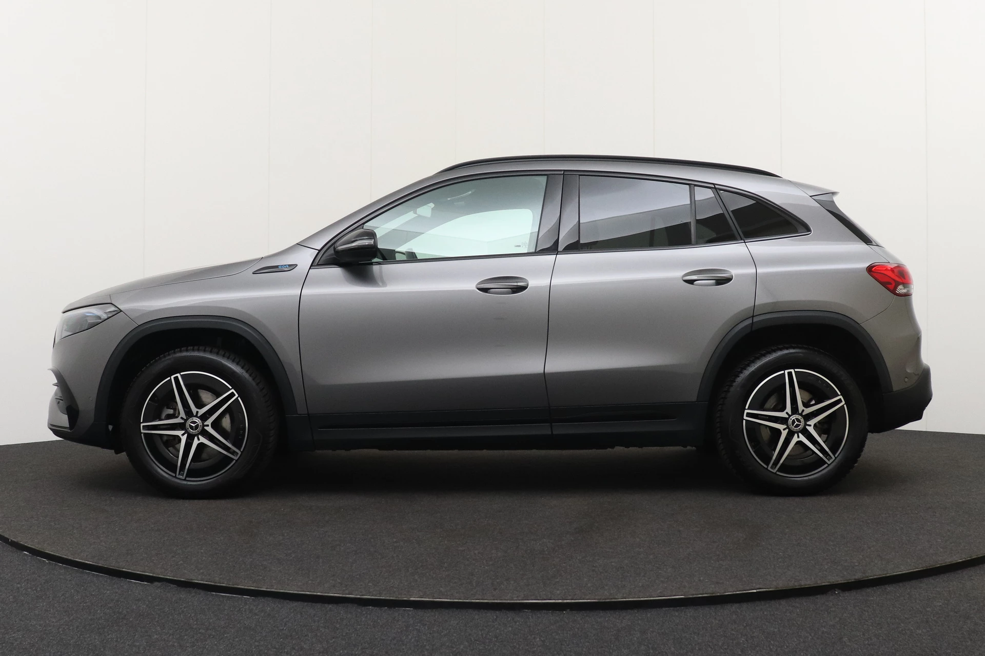 Hoofdafbeelding Mercedes-Benz EQA