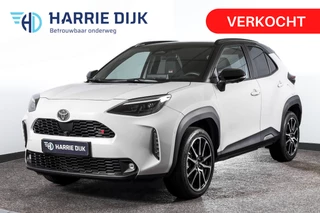 Toyota Yaris Cross 1.5 Hybrid 130 GR Sport - Automaat (Nieuw model) | Pano | Head-up Disp. | Dig.Cockpit | Adapt.Cruise | Stoel+Stuurverw. | 360 Camera | PDC | NAV + App.Connect (Draadloos) | JBL | ECC | LM 18" | 9057