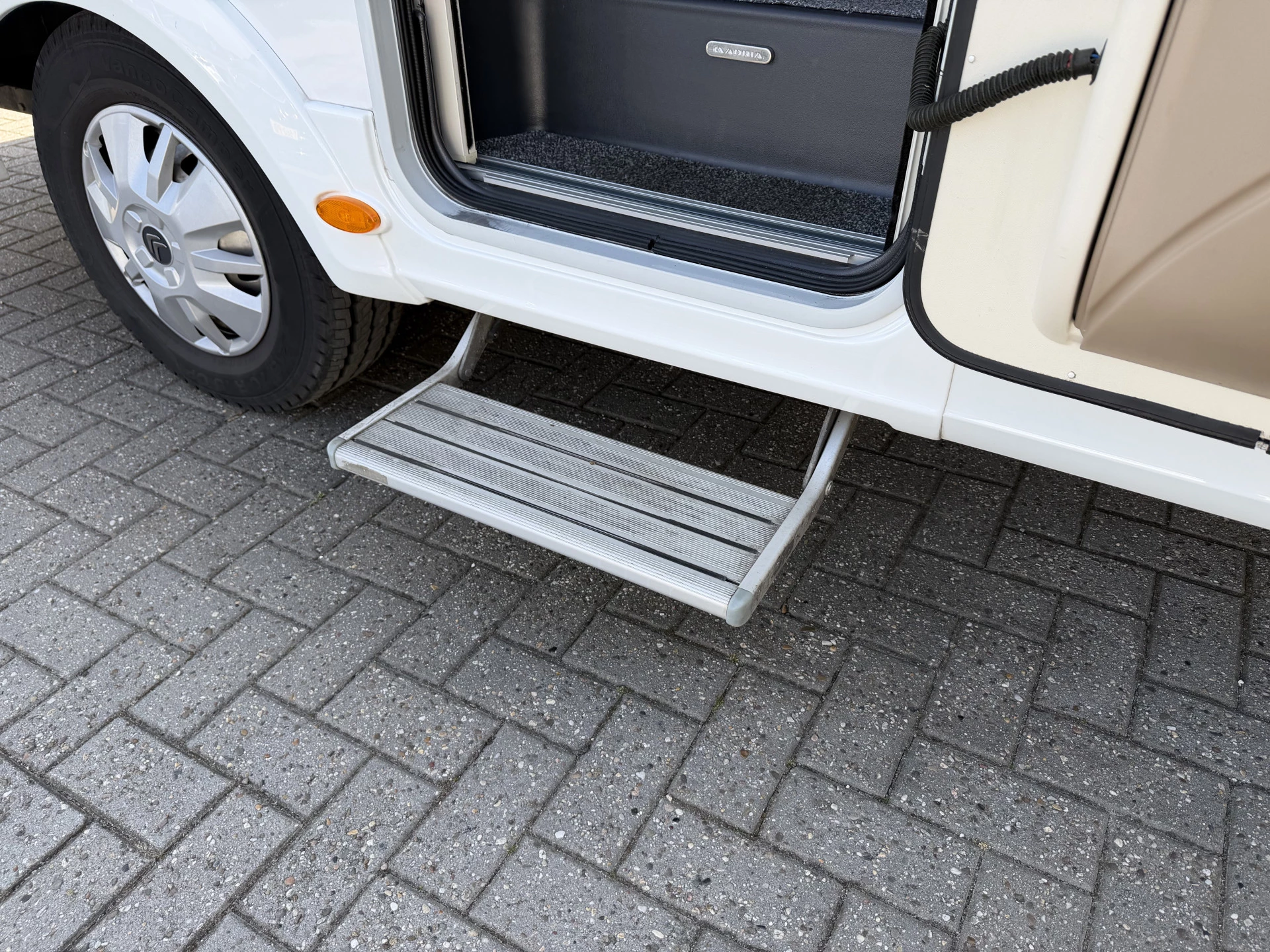 Hoofdafbeelding Adria MATRIX 600 DT