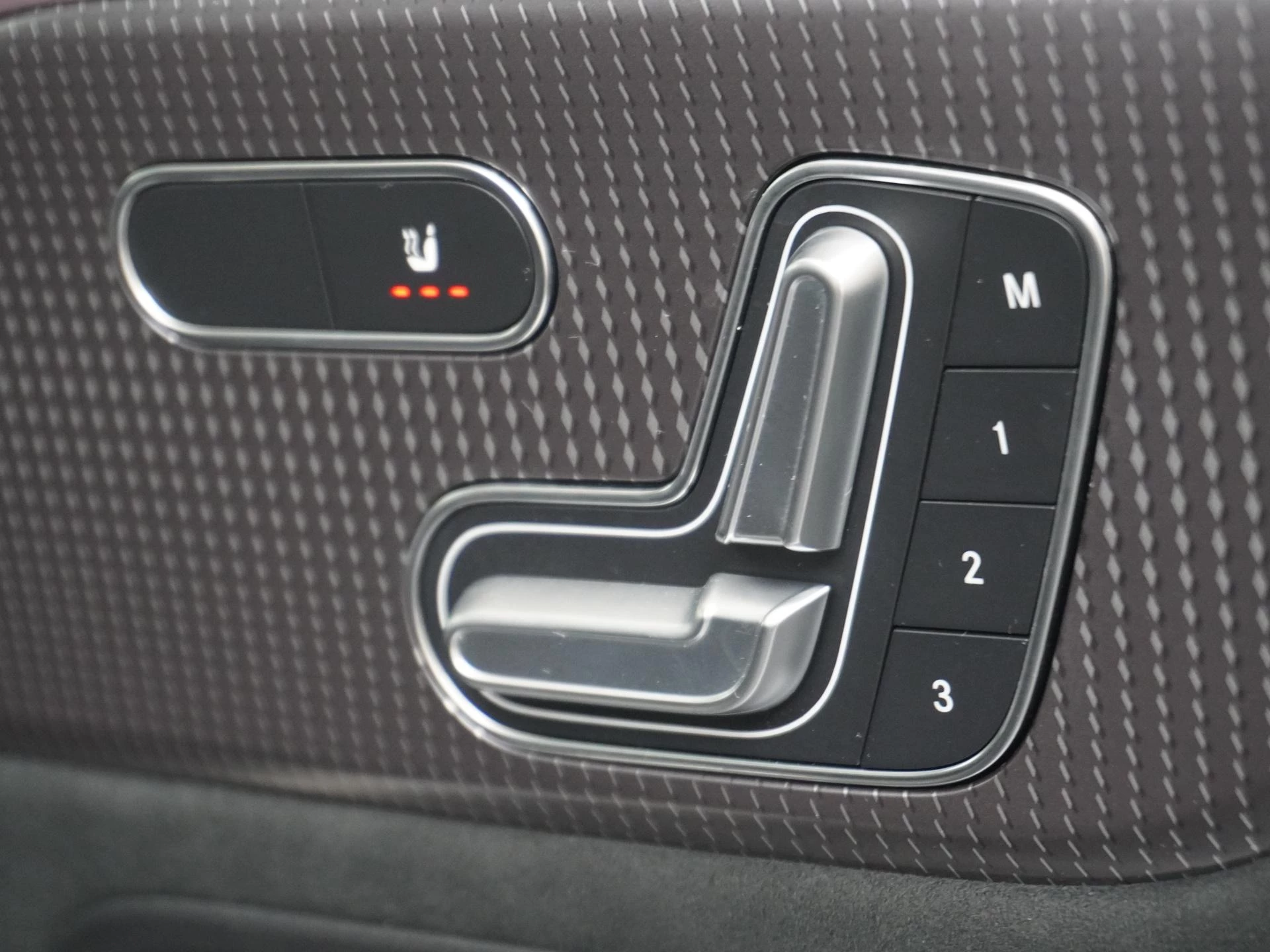Hoofdafbeelding Mercedes-Benz EQB