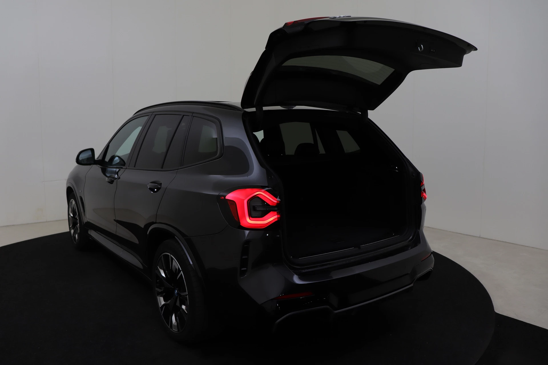 Hoofdafbeelding BMW iX3