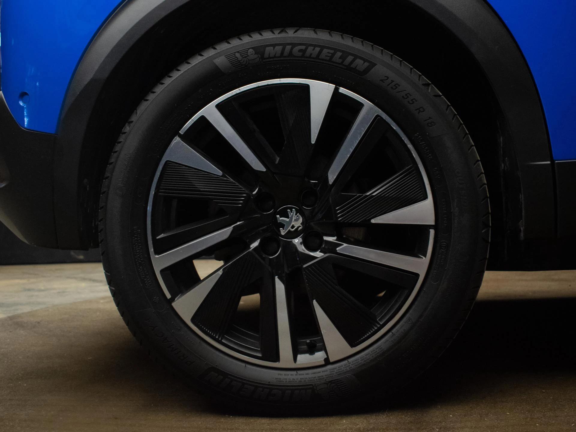 Hoofdafbeelding Peugeot e-2008