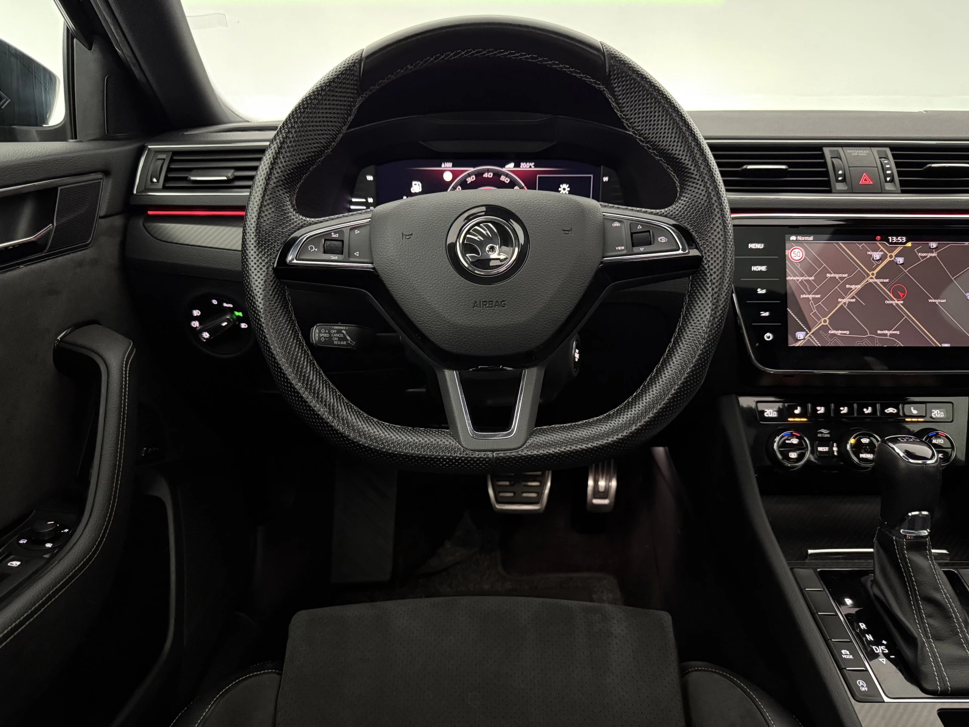 Hoofdafbeelding Škoda Superb