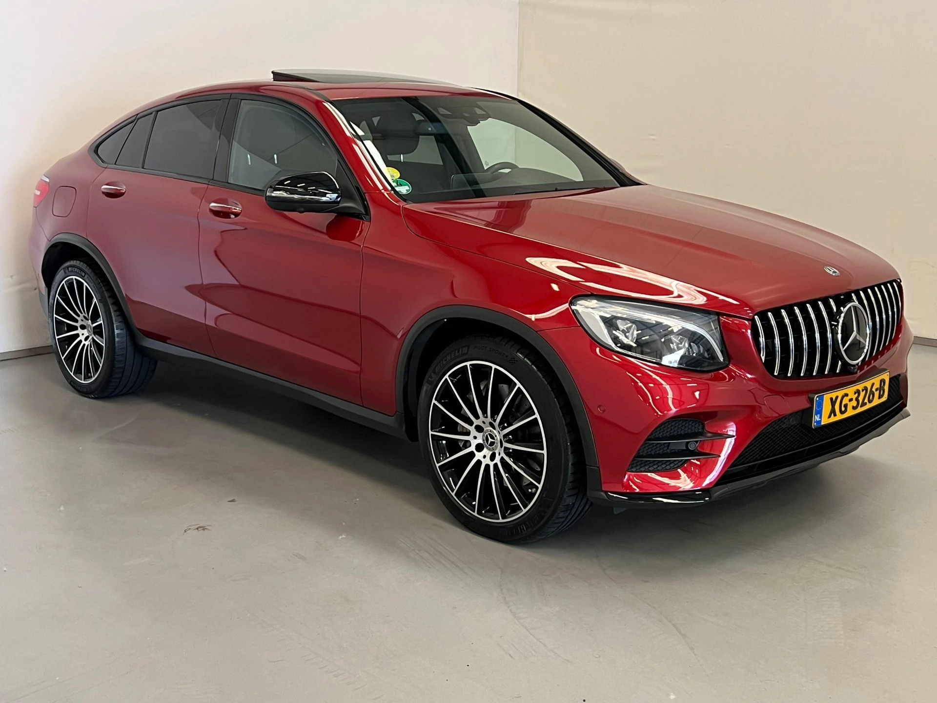 Hoofdafbeelding Mercedes-Benz GLC