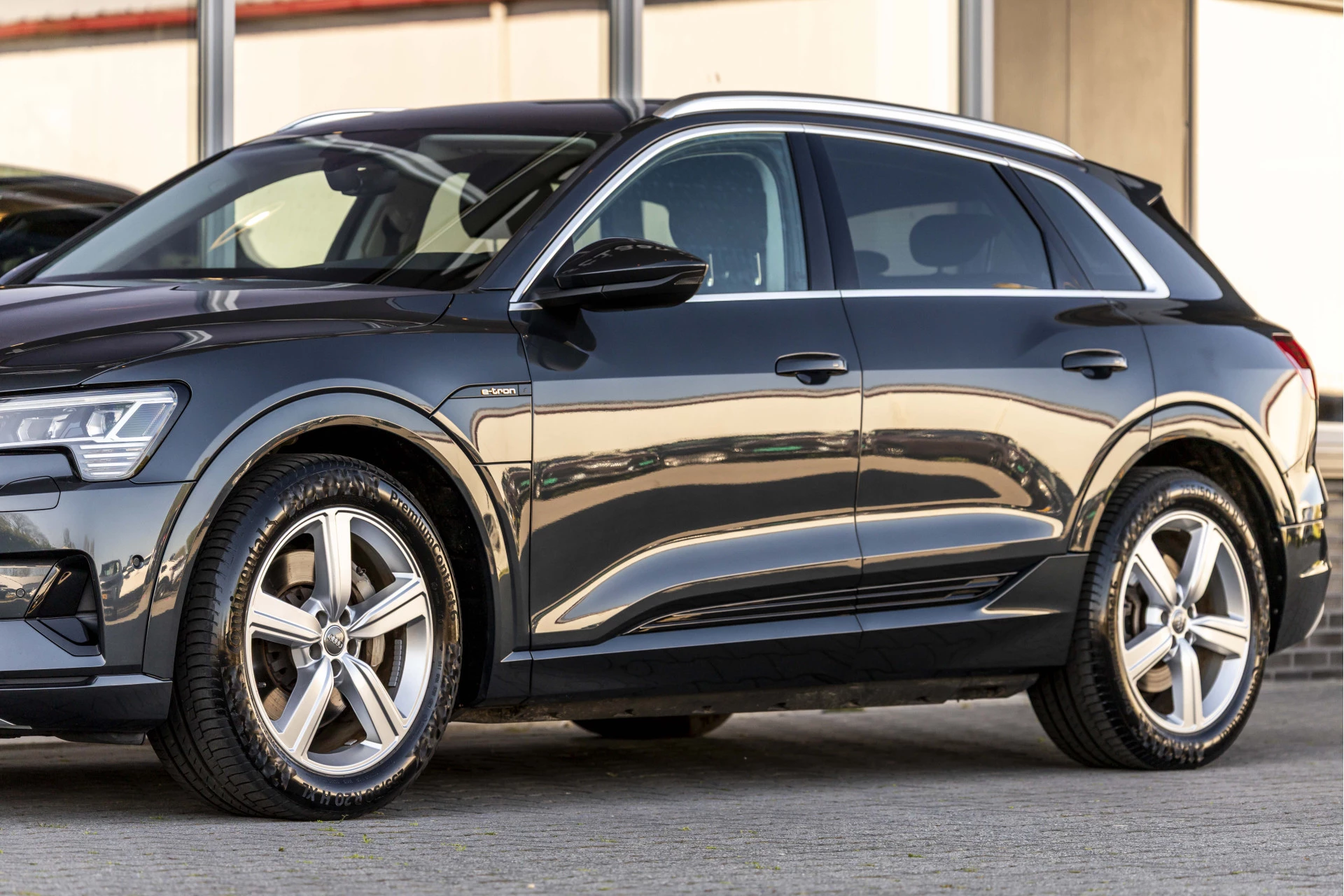 Hoofdafbeelding Audi e-tron