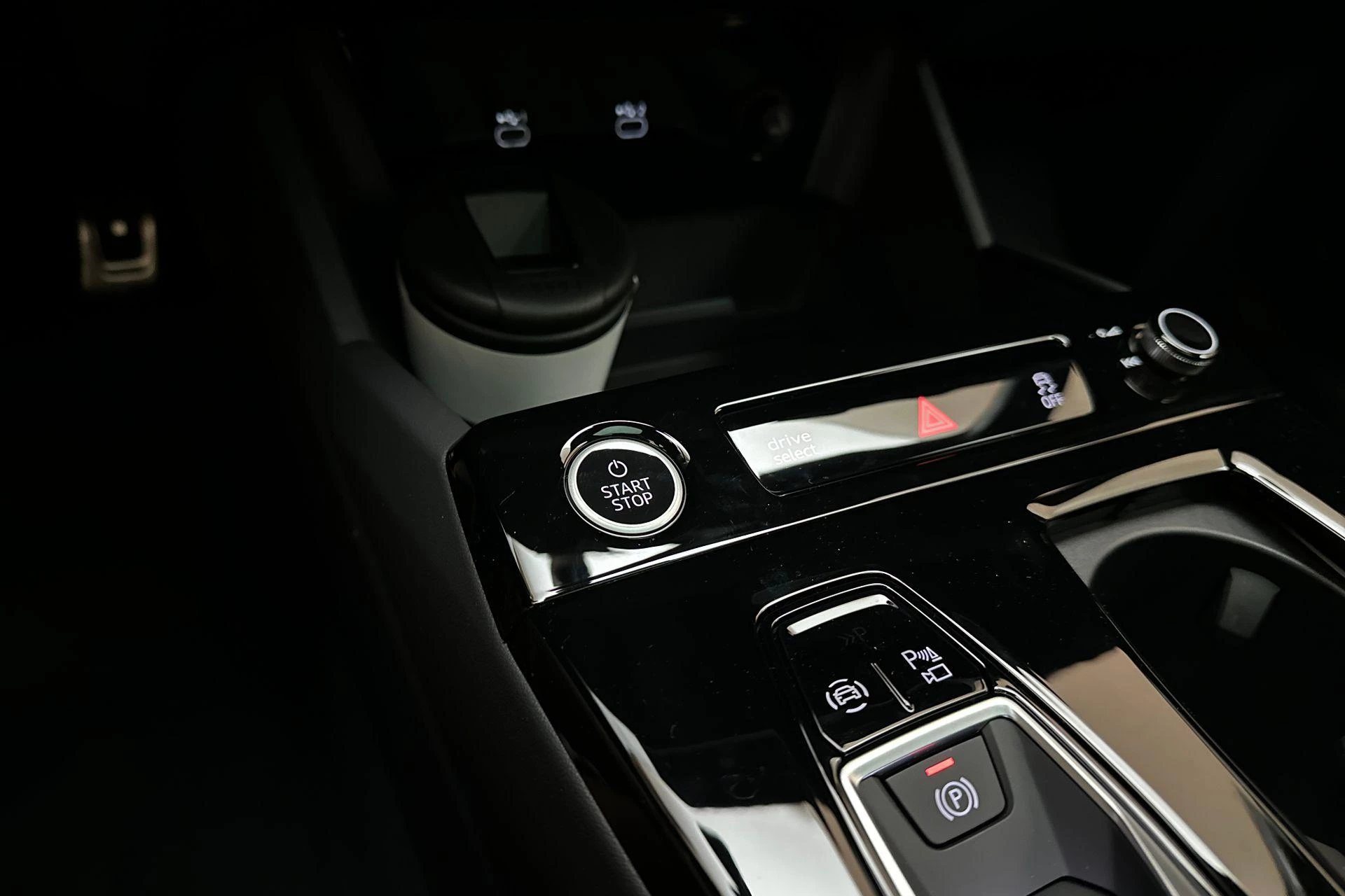 Hoofdafbeelding Audi Q6 e-tron