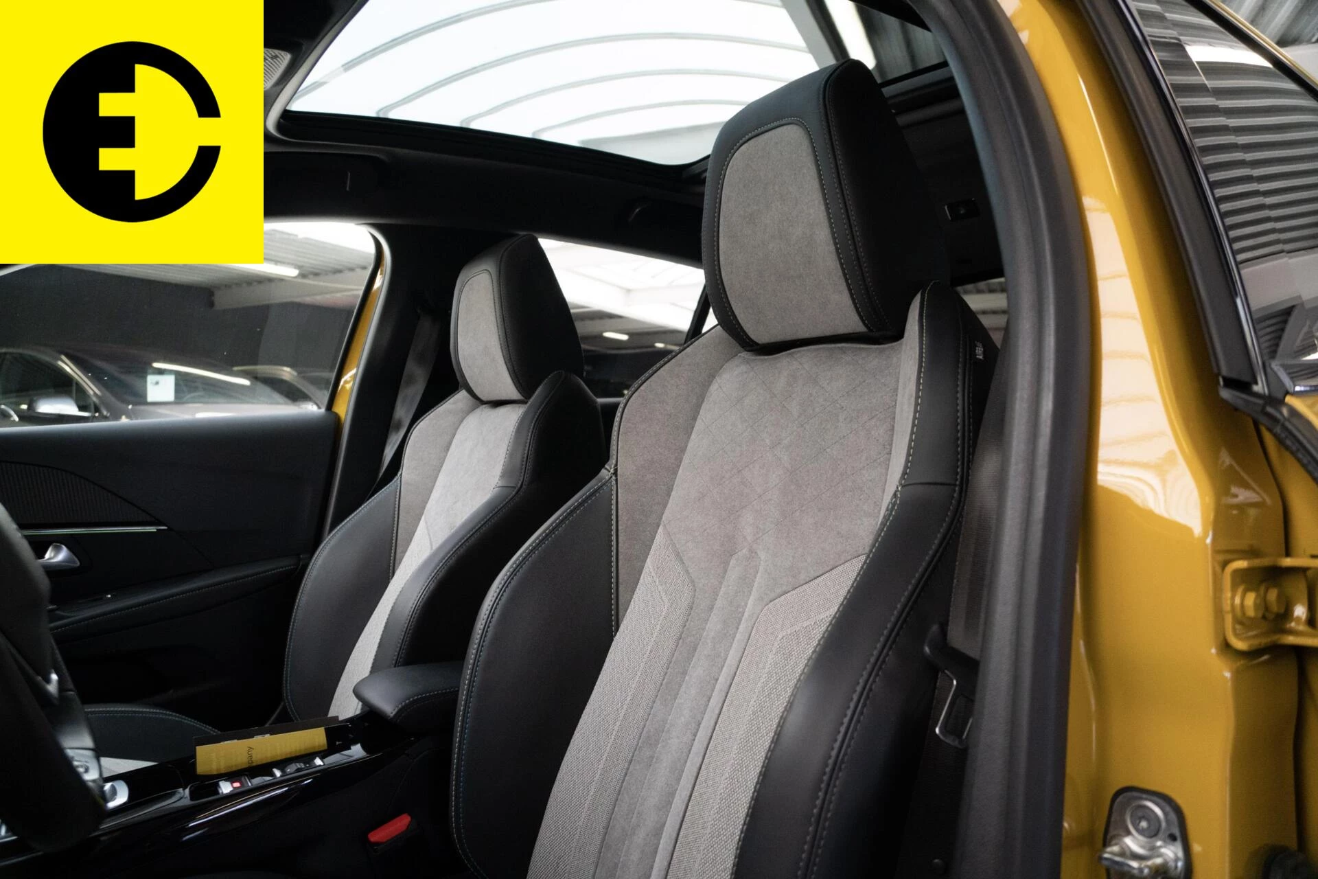 Hoofdafbeelding Peugeot e-208