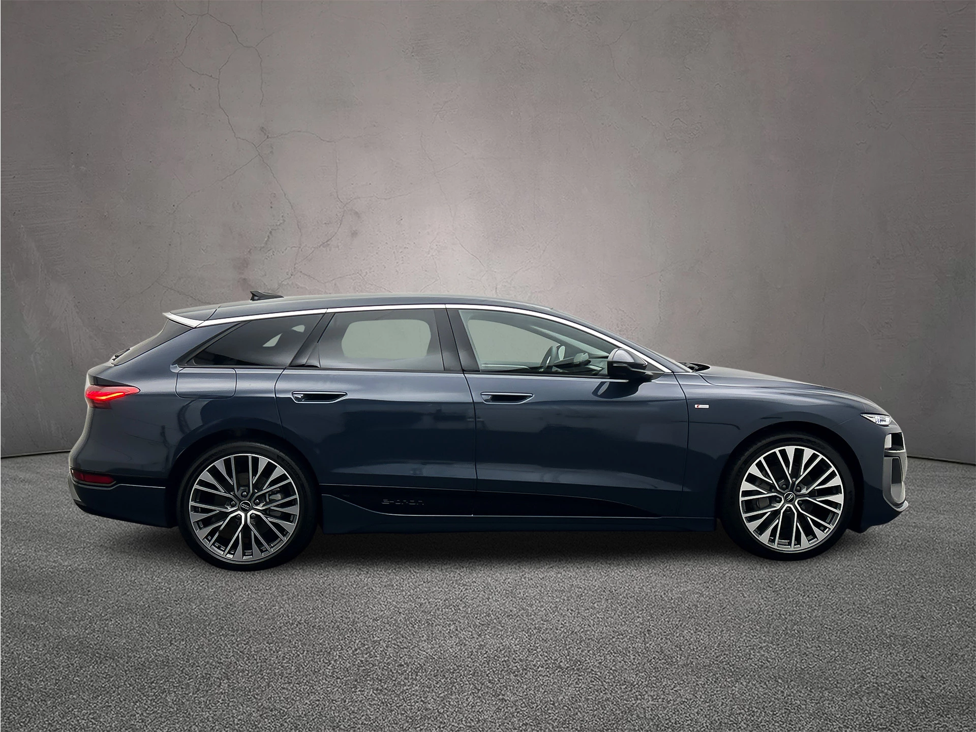 Hoofdafbeelding Audi A6 Avant e-tron