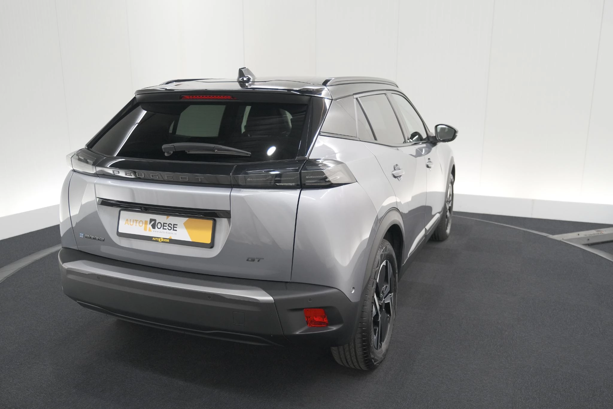 Hoofdafbeelding Peugeot e-2008