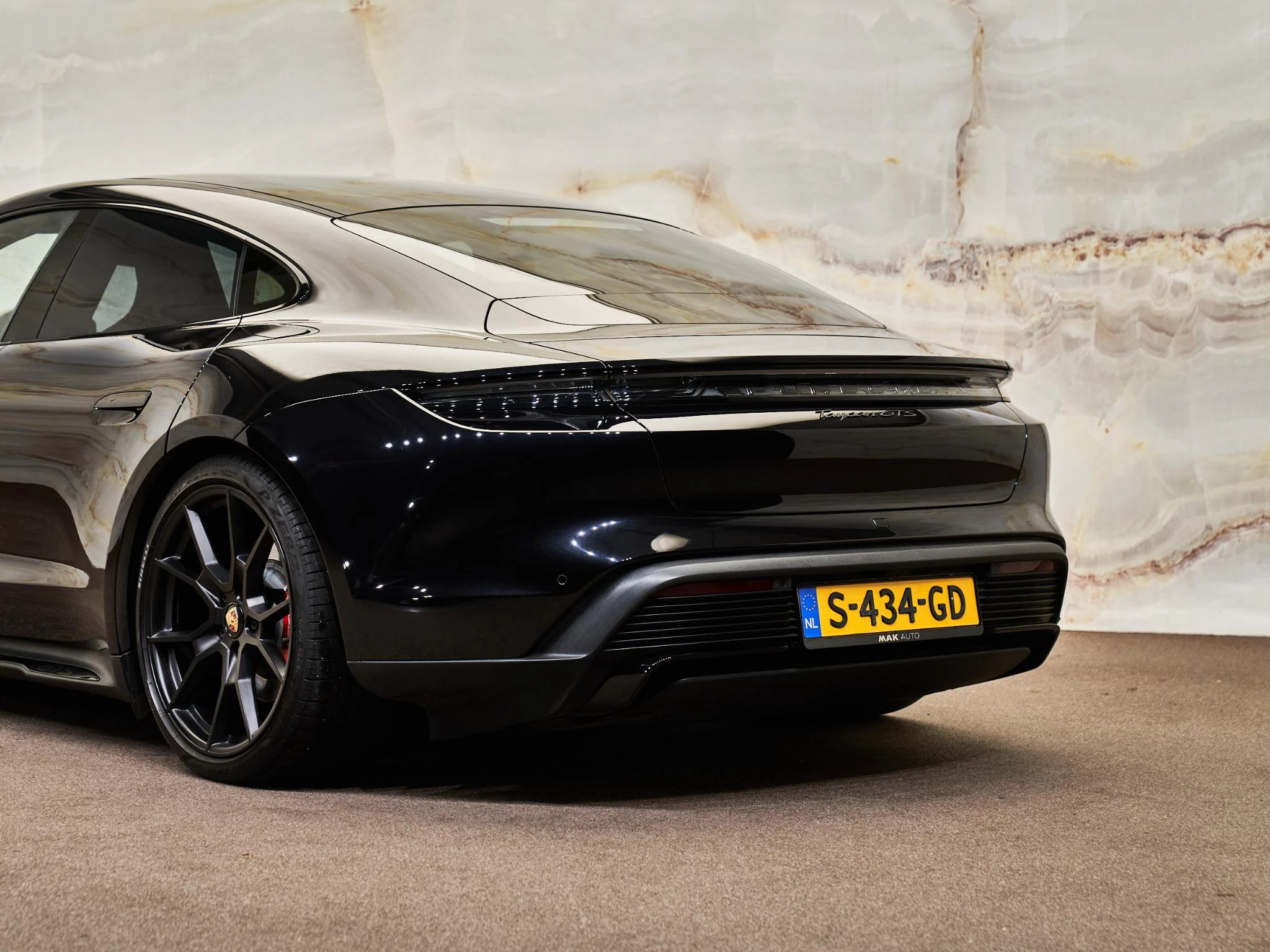 Hoofdafbeelding Porsche Taycan