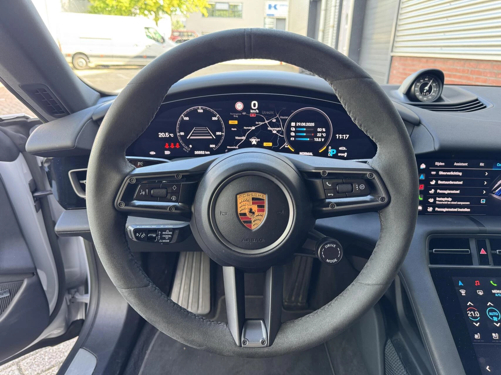 Hoofdafbeelding Porsche Taycan