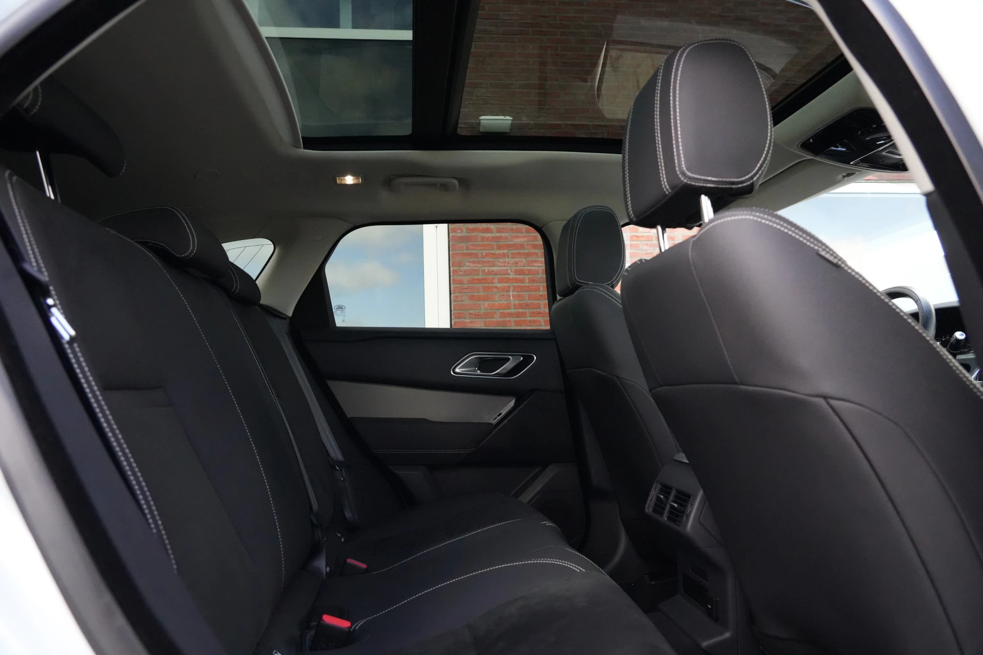 Hoofdafbeelding Land Rover Range Rover Velar