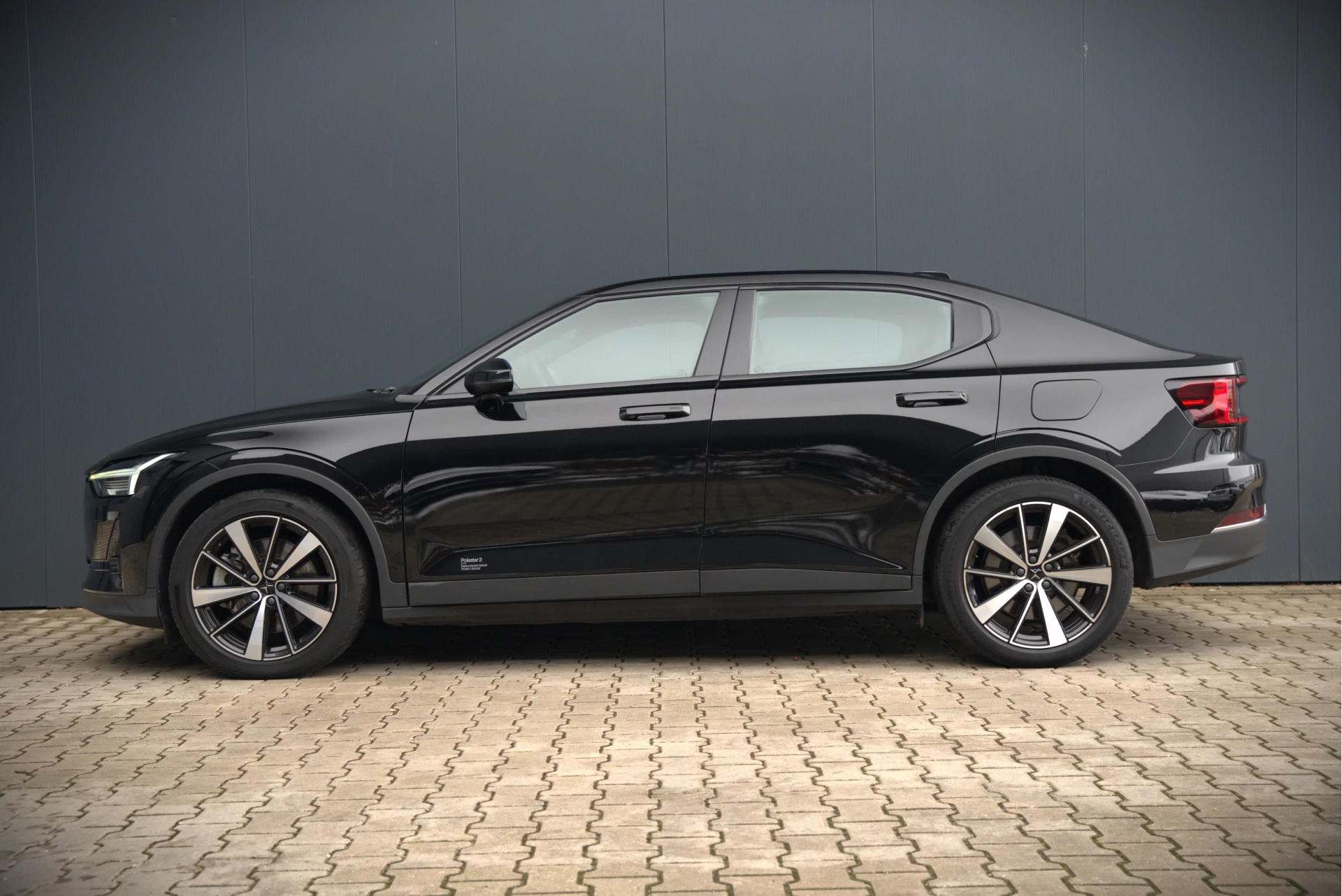 Hoofdafbeelding Polestar 2