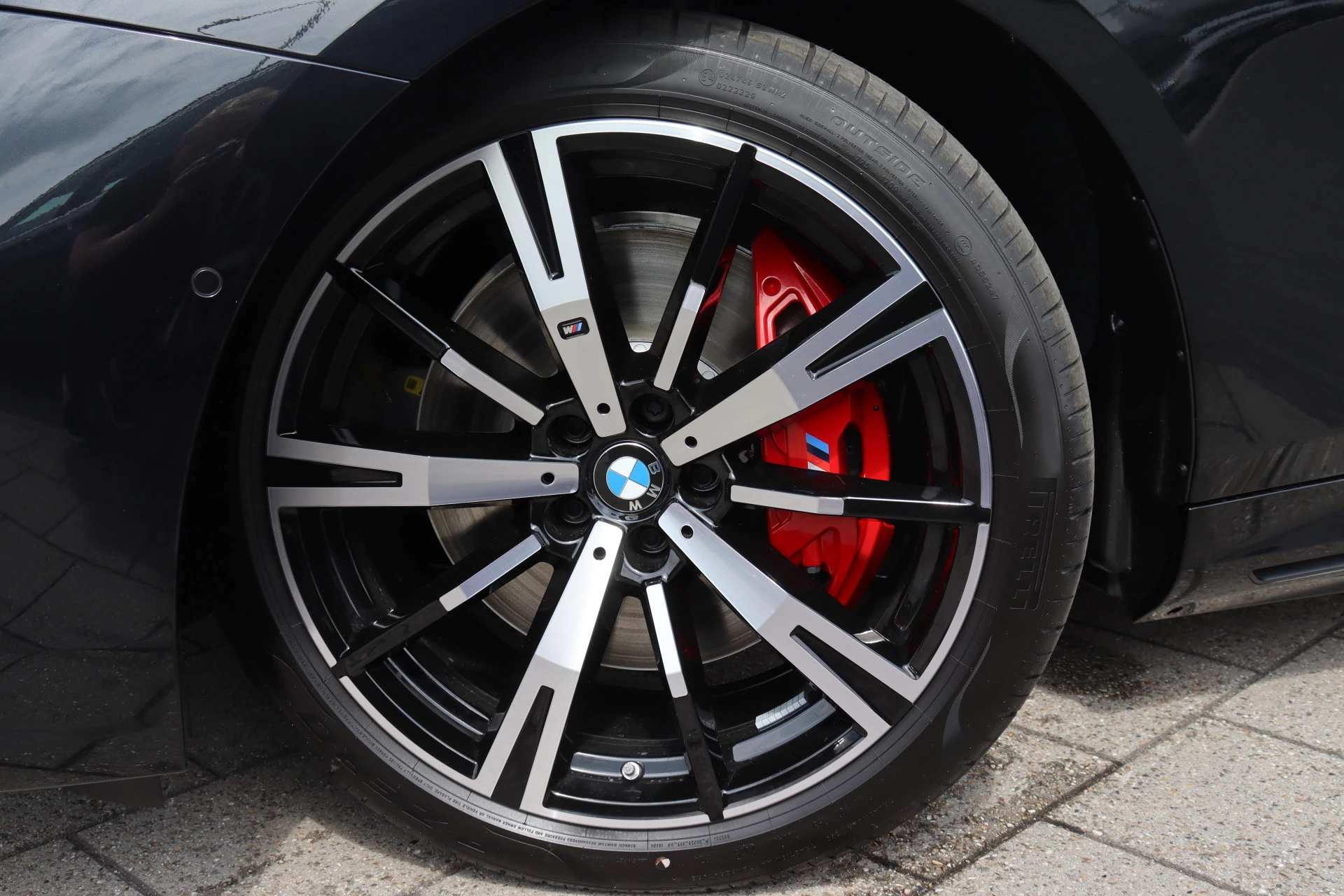 Hoofdafbeelding BMW i5