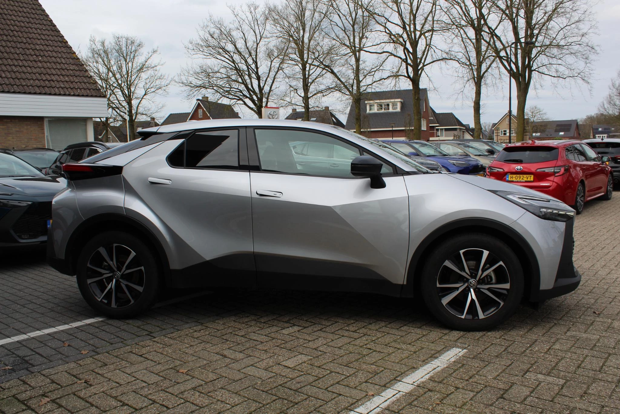 Hoofdafbeelding Toyota C-HR