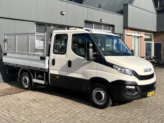 Hoofdafbeelding Iveco Daily Iveco Daily 35S11D 2.3 345 Airco Trekhaak 3500kg trekgewicht 6-Persoons Open laadbak Pick-up P-up Bakwagen 1e eigenaar Euro 5 Bpm vrij voor particulier gebruik!!