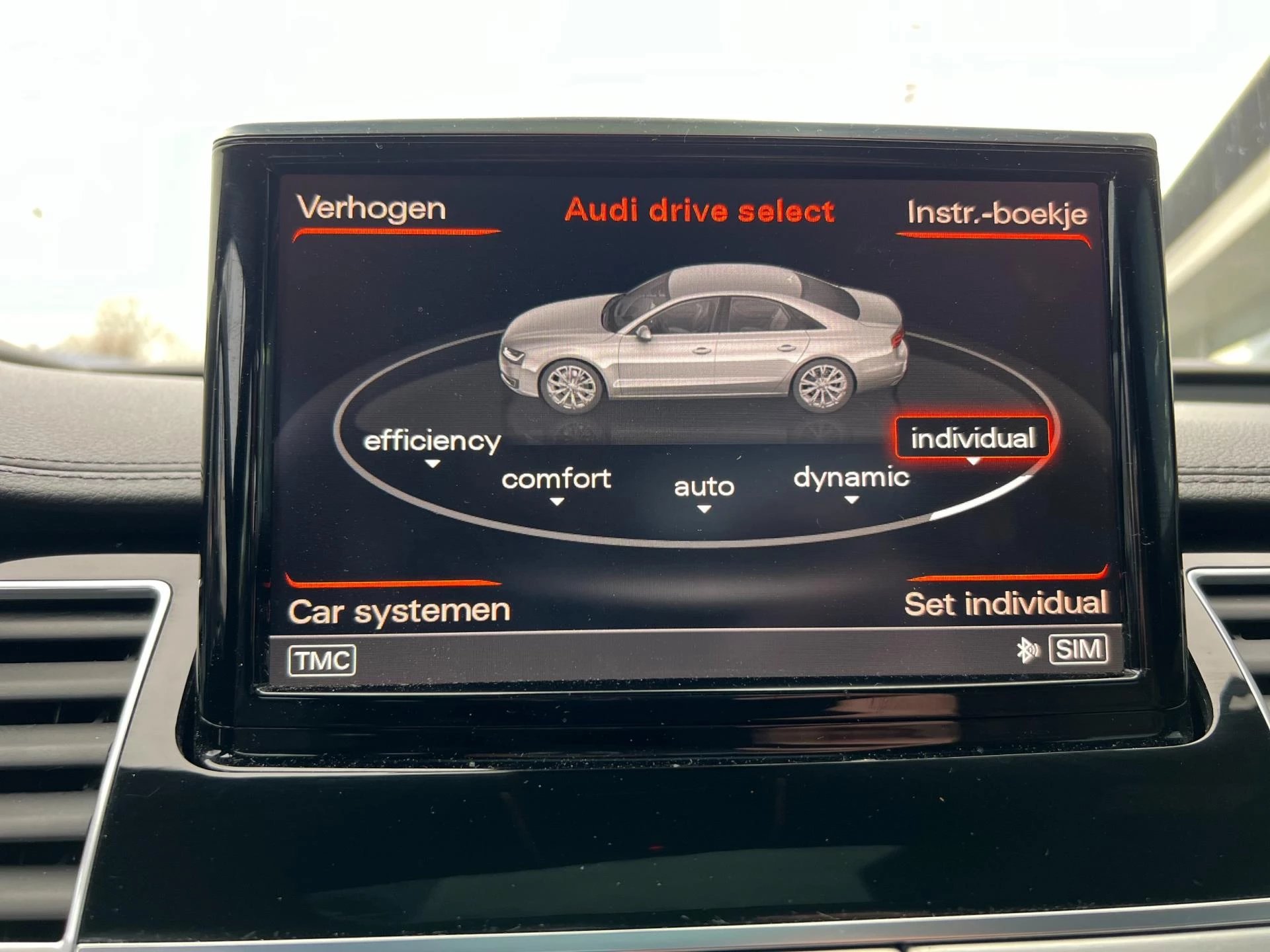 Hoofdafbeelding Audi A8