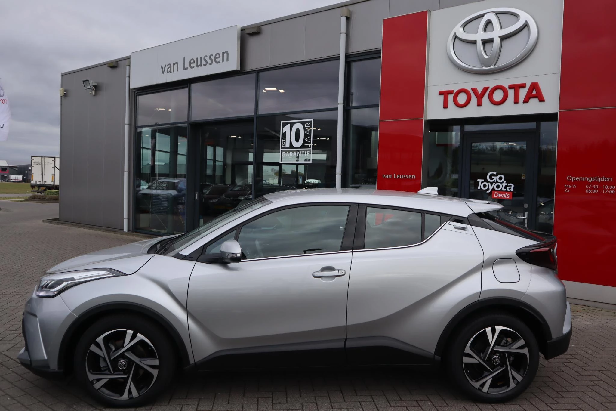 Hoofdafbeelding Toyota C-HR