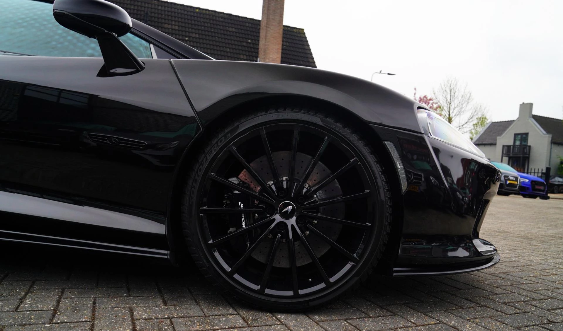 Hoofdafbeelding McLaren GT