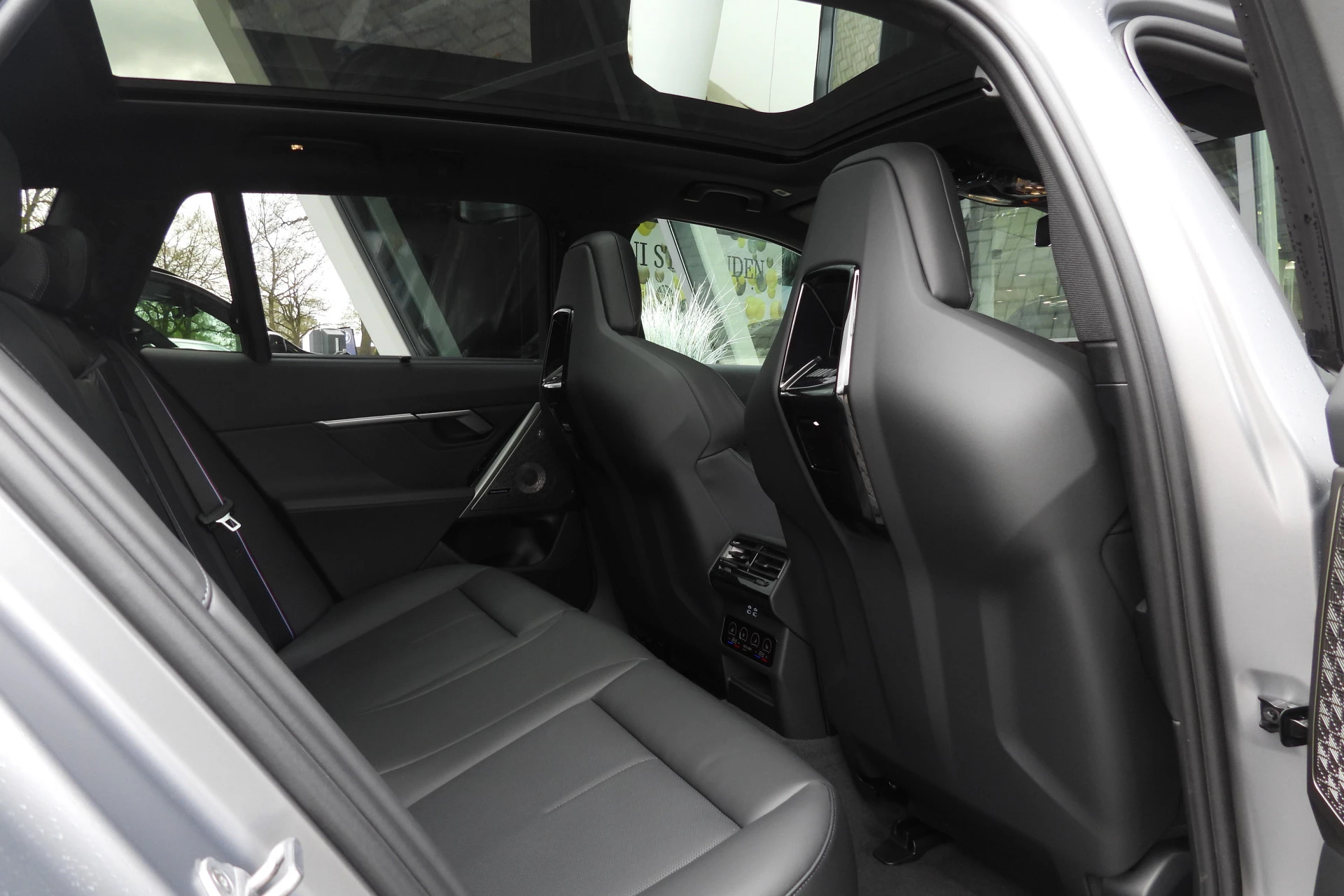 Hoofdafbeelding BMW i5