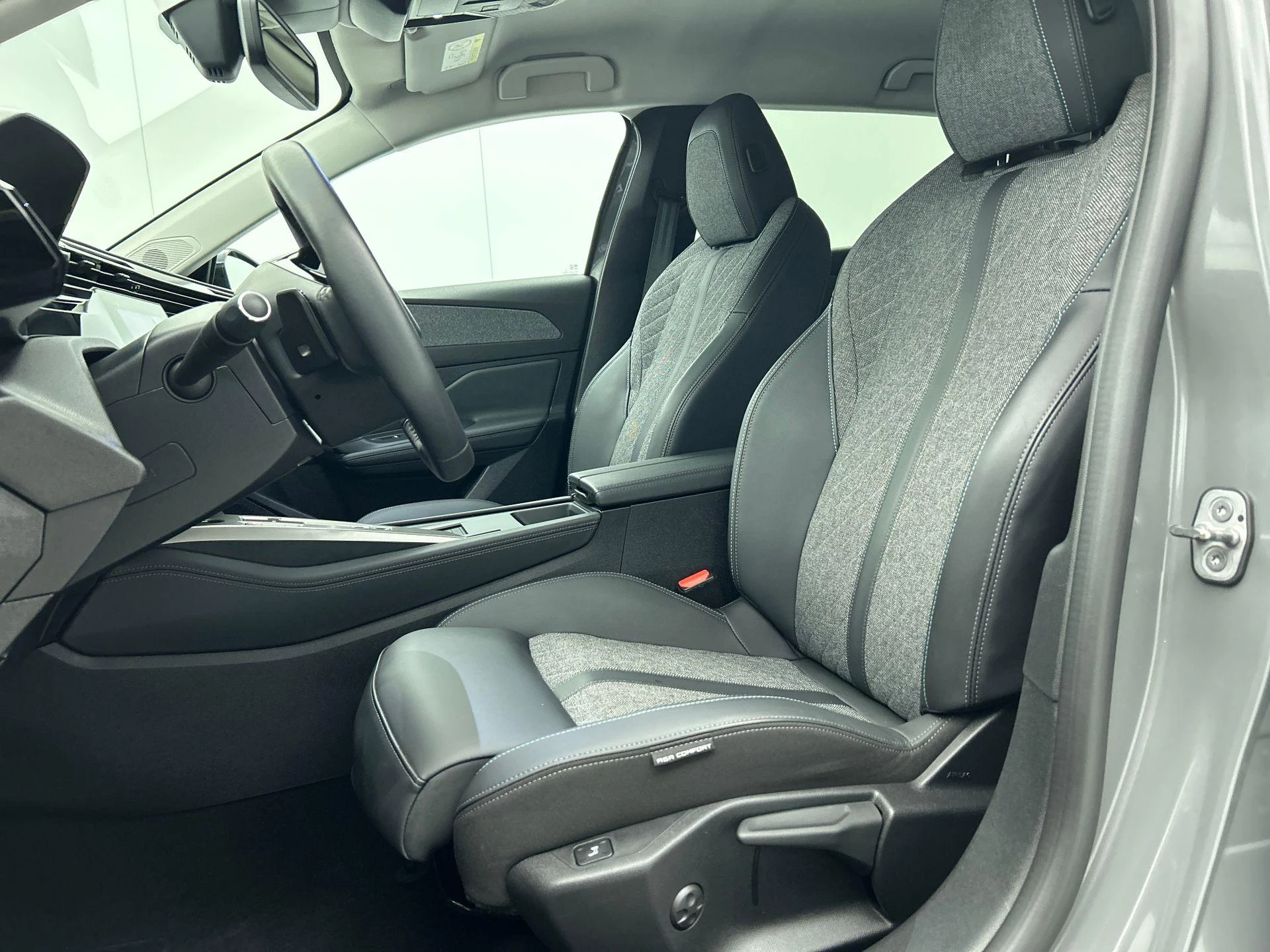 Hoofdafbeelding Peugeot 408