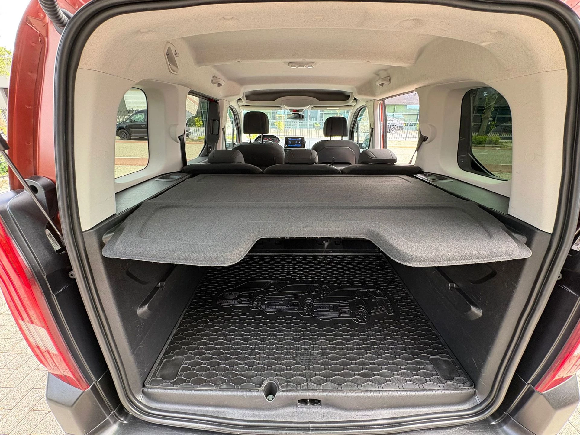 Hoofdafbeelding Peugeot Rifter