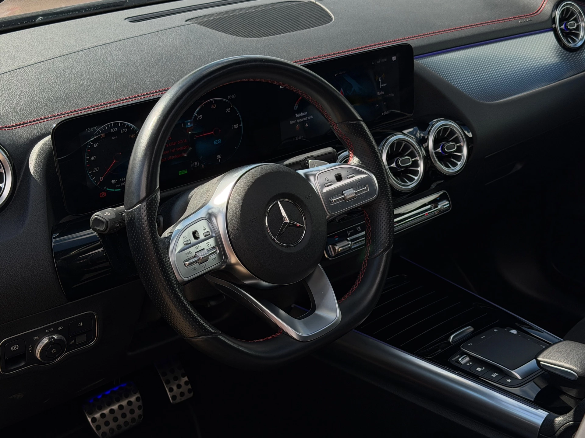 Hoofdafbeelding Mercedes-Benz EQA