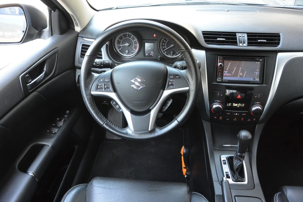 Hoofdafbeelding Suzuki Kizashi