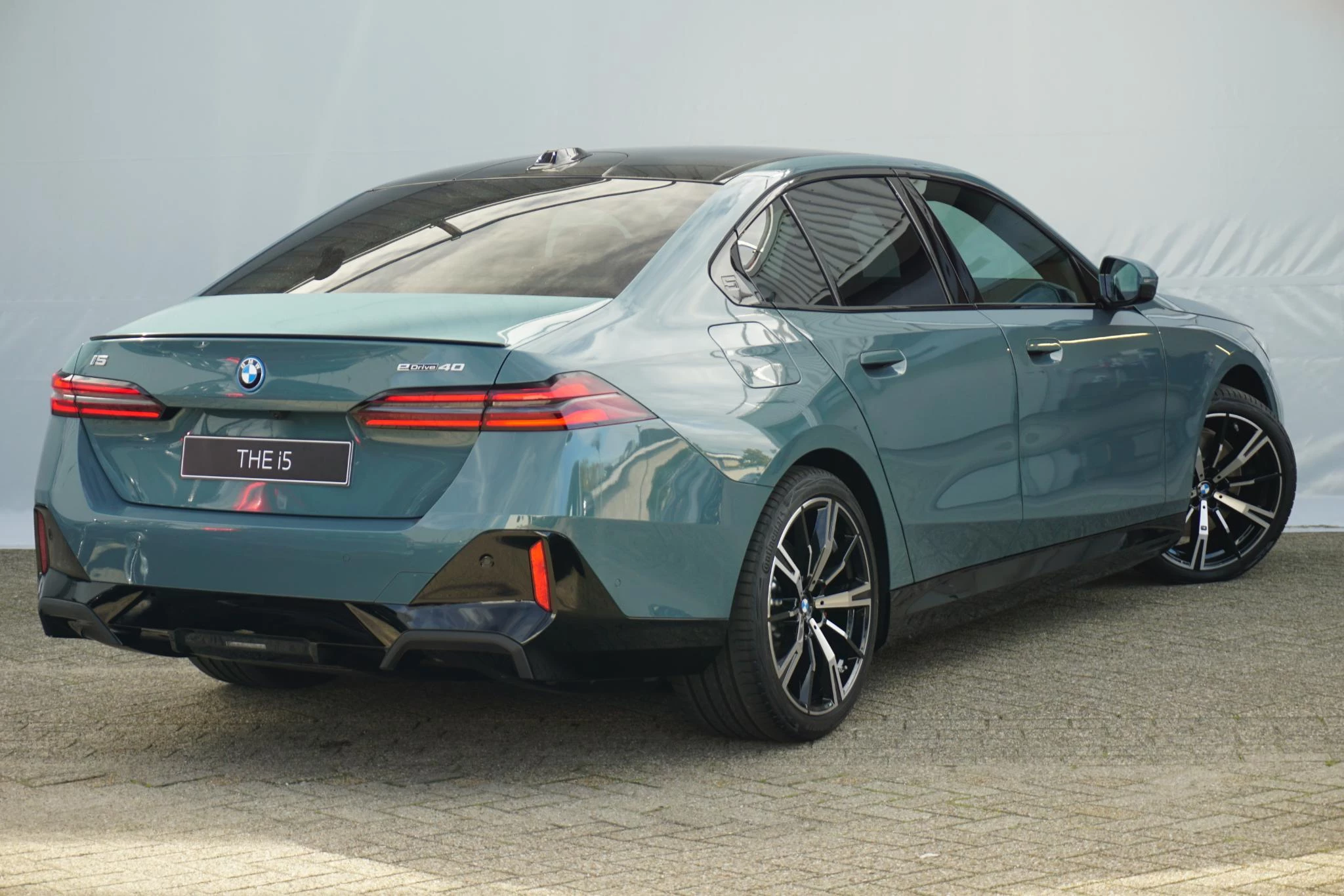 Hoofdafbeelding BMW i5
