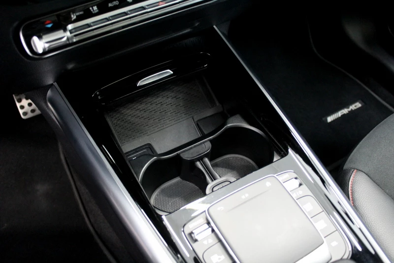 Hoofdafbeelding Mercedes-Benz EQA