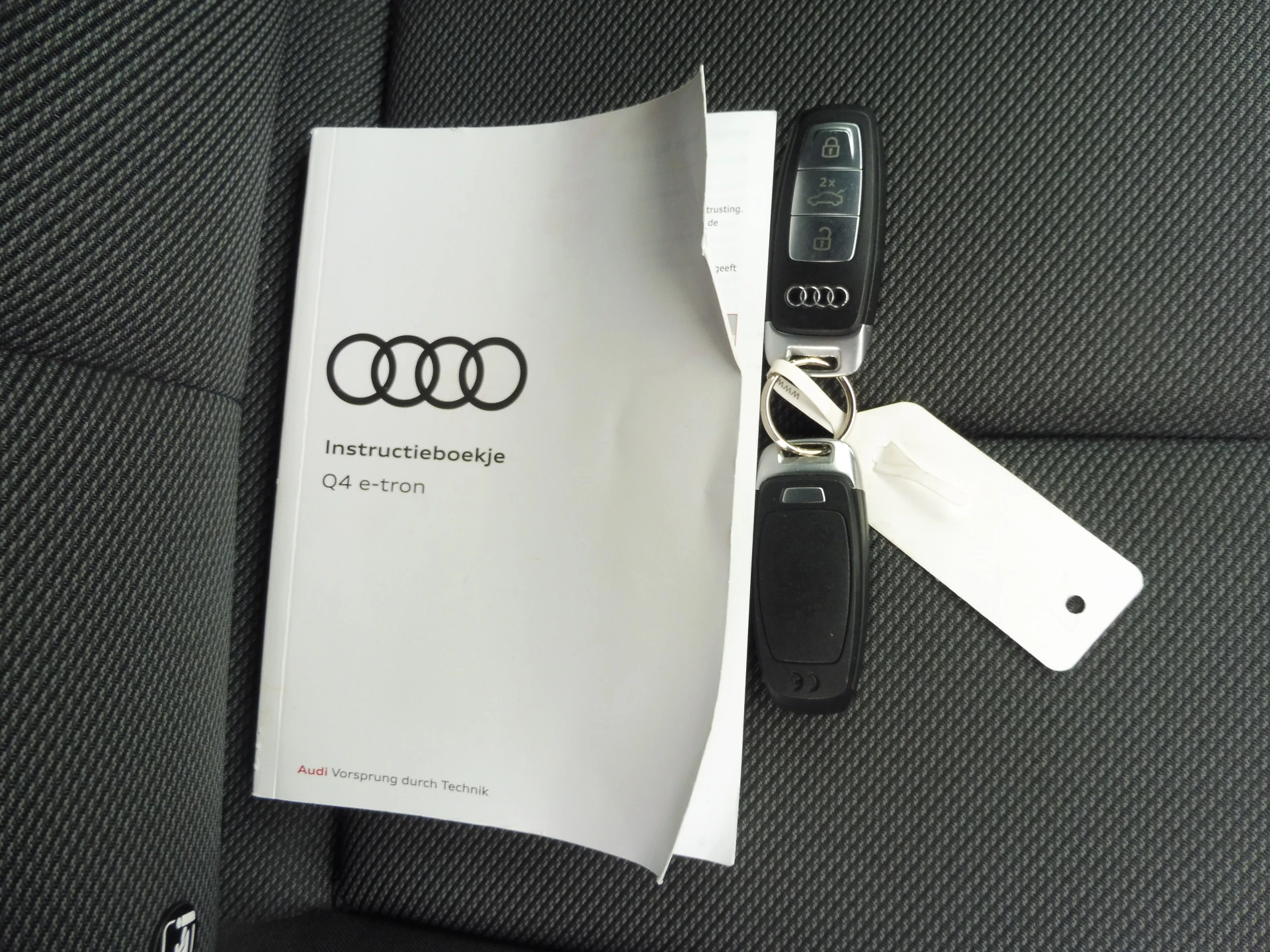 Hoofdafbeelding Audi Q4 e-tron