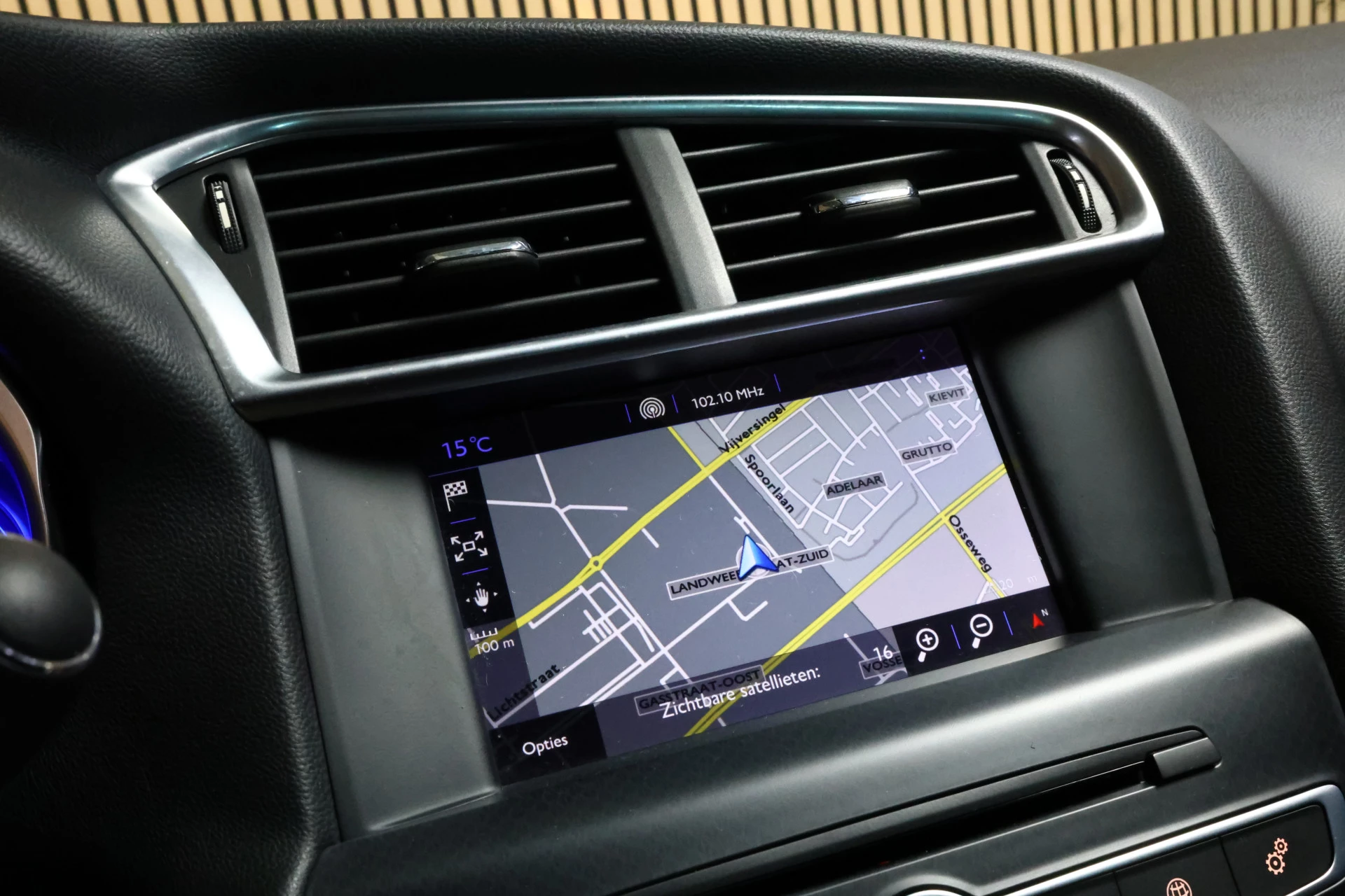 Hoofdafbeelding DS DS 4