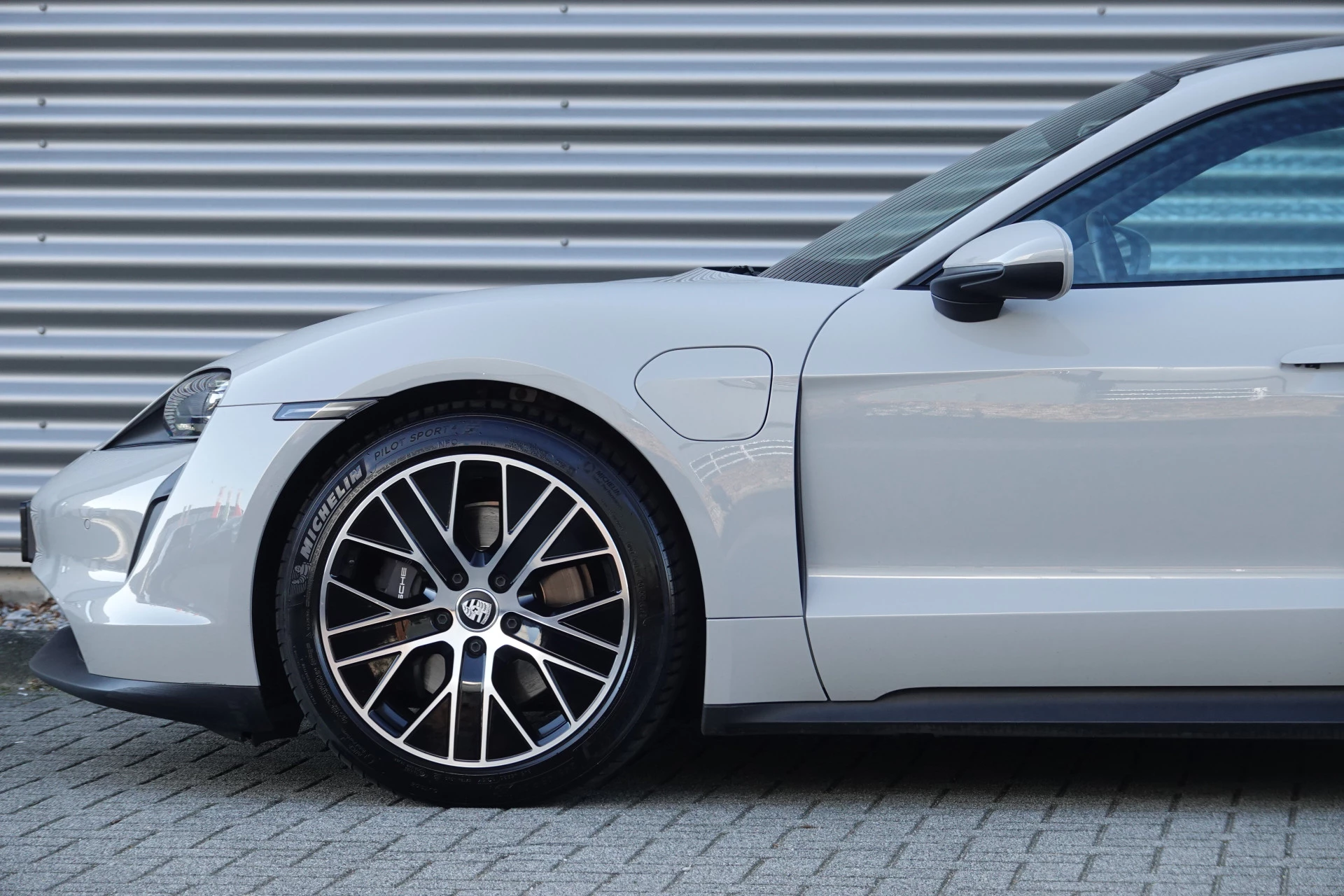 Hoofdafbeelding Porsche Taycan