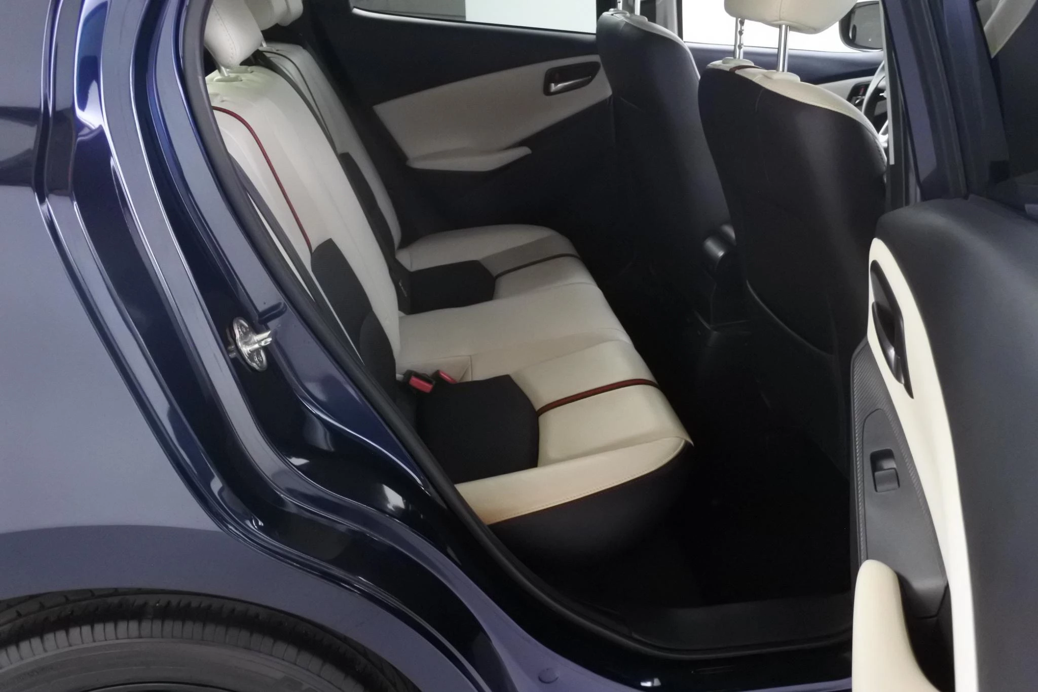 Hoofdafbeelding Mazda 2