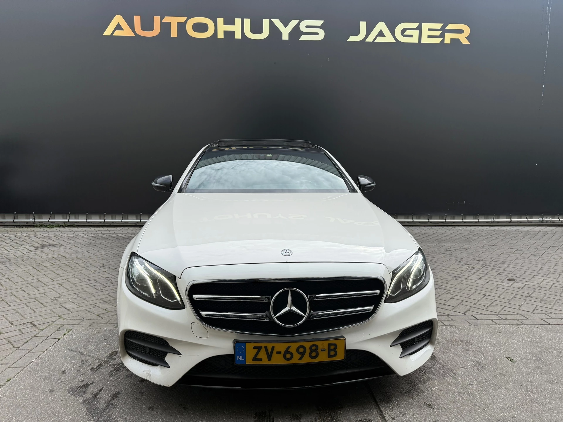 Hoofdafbeelding Mercedes-Benz E-Klasse
