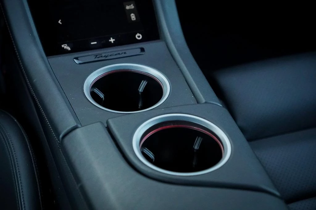 Hoofdafbeelding Porsche Taycan