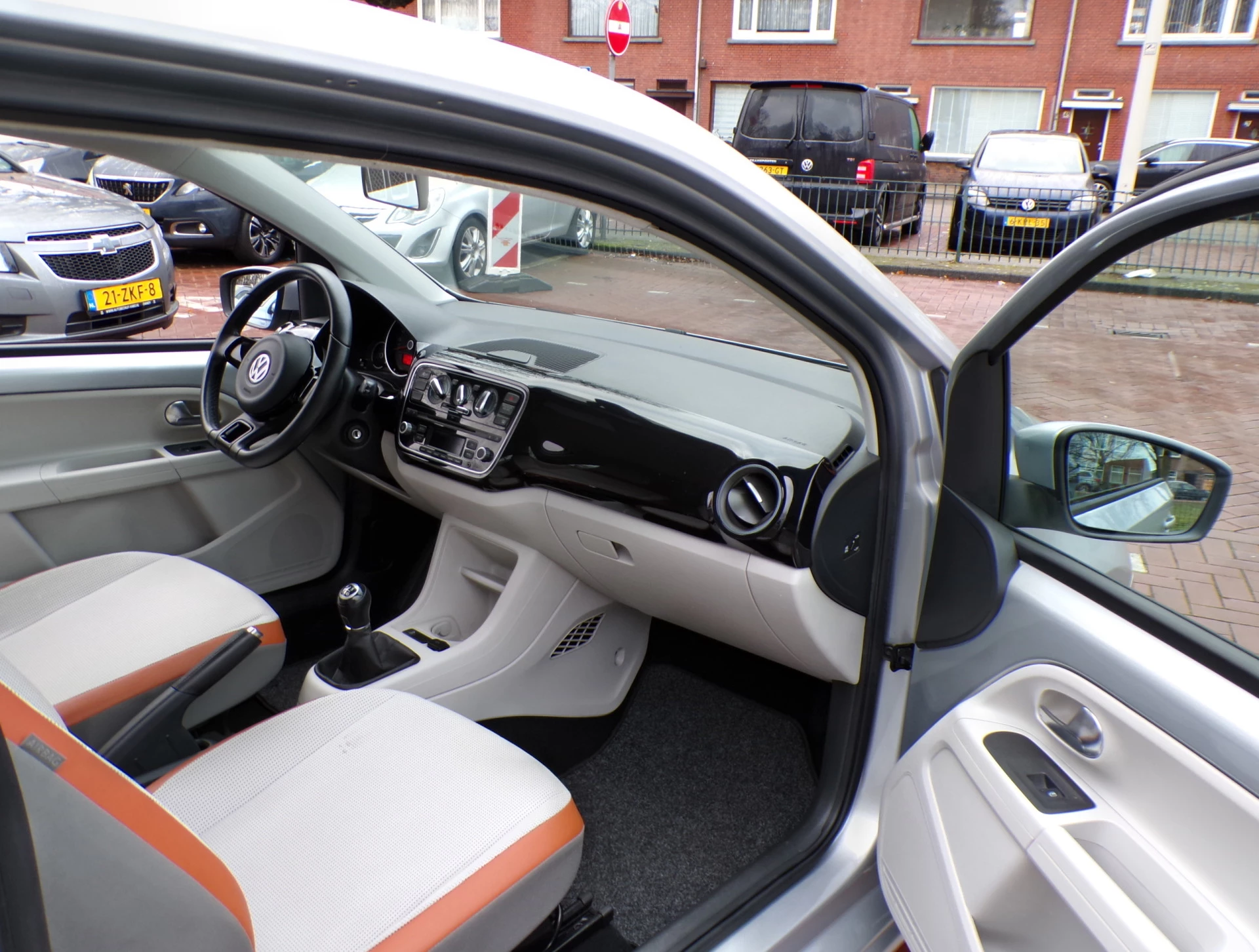 Hoofdafbeelding Volkswagen up!