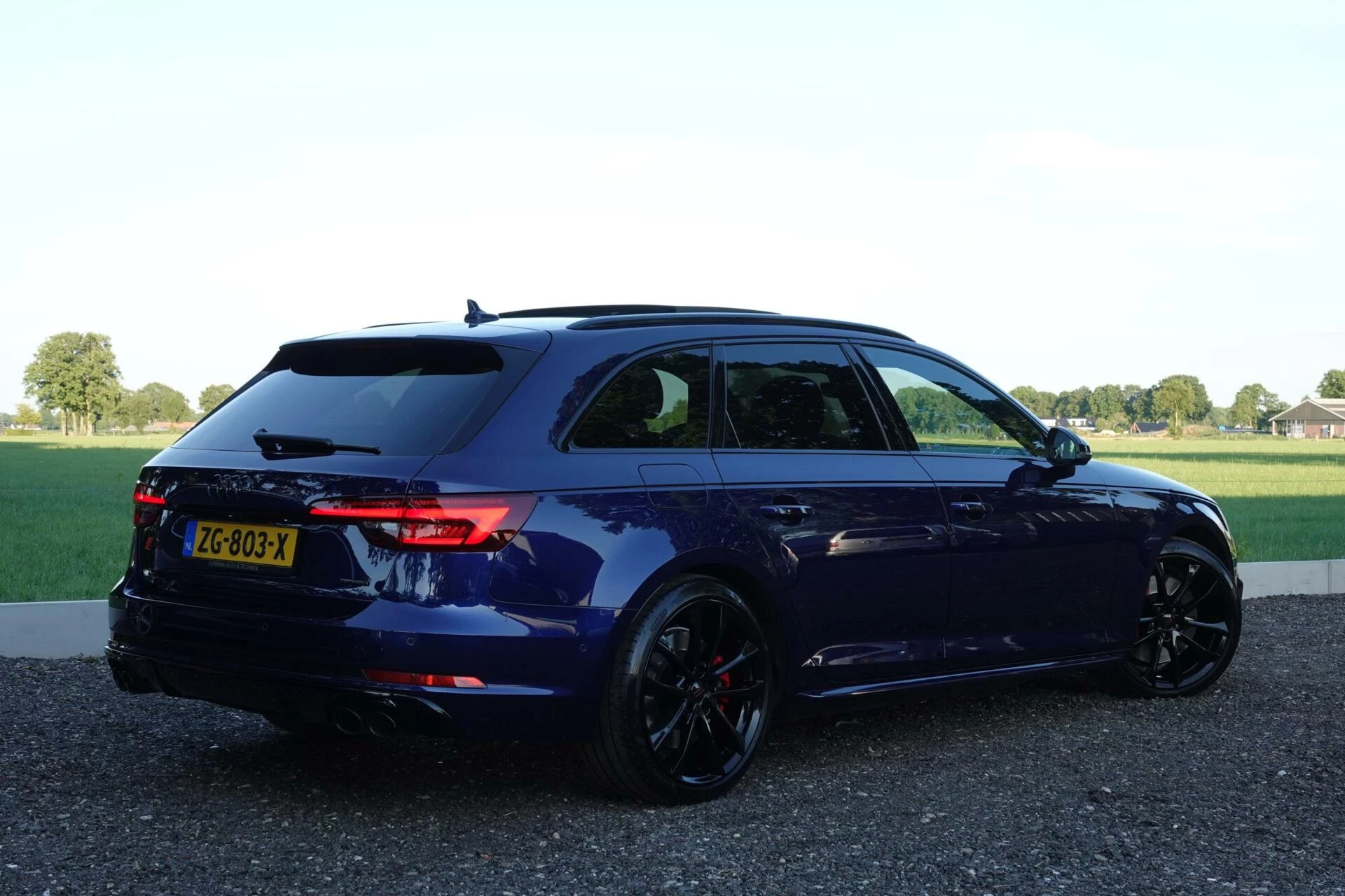 Hoofdafbeelding Audi S4