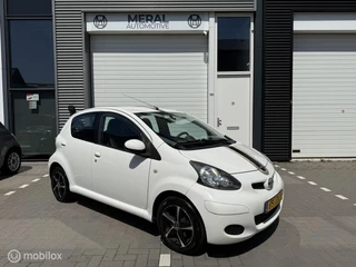 Toyota Aygo 1.0-12V Xcite White 5Drs Airco NAP Apk