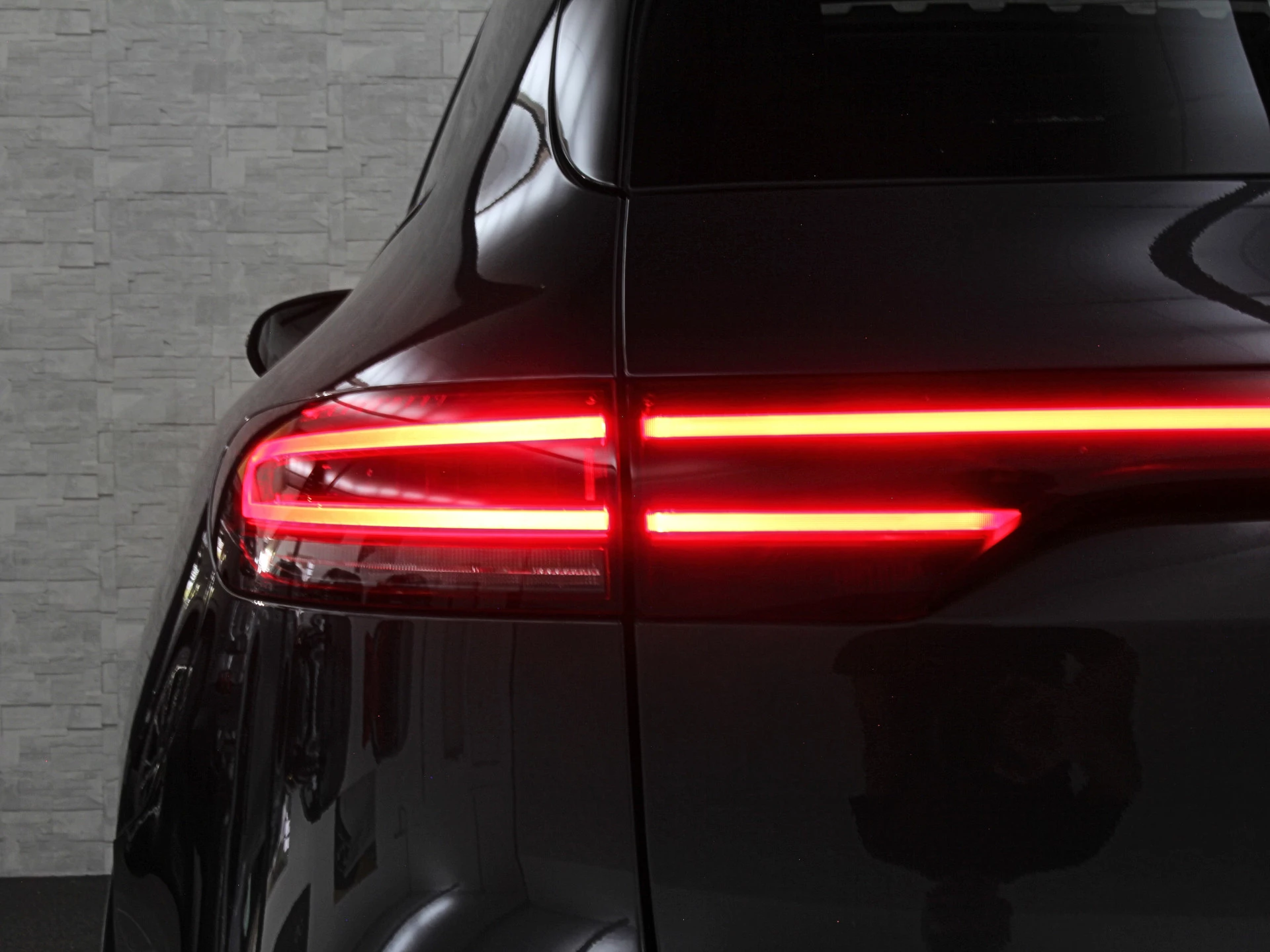 Hoofdafbeelding Mercedes-Benz EQC